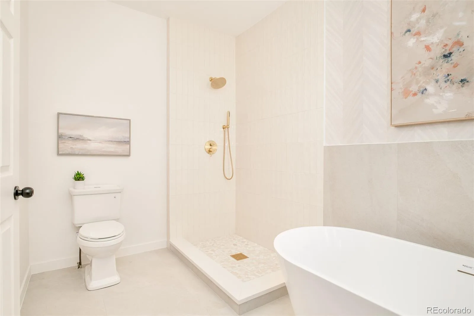 7828 E Lowry Boulevard Denver CO 80230 MLS #REC8432139 06122026142511 1600 22