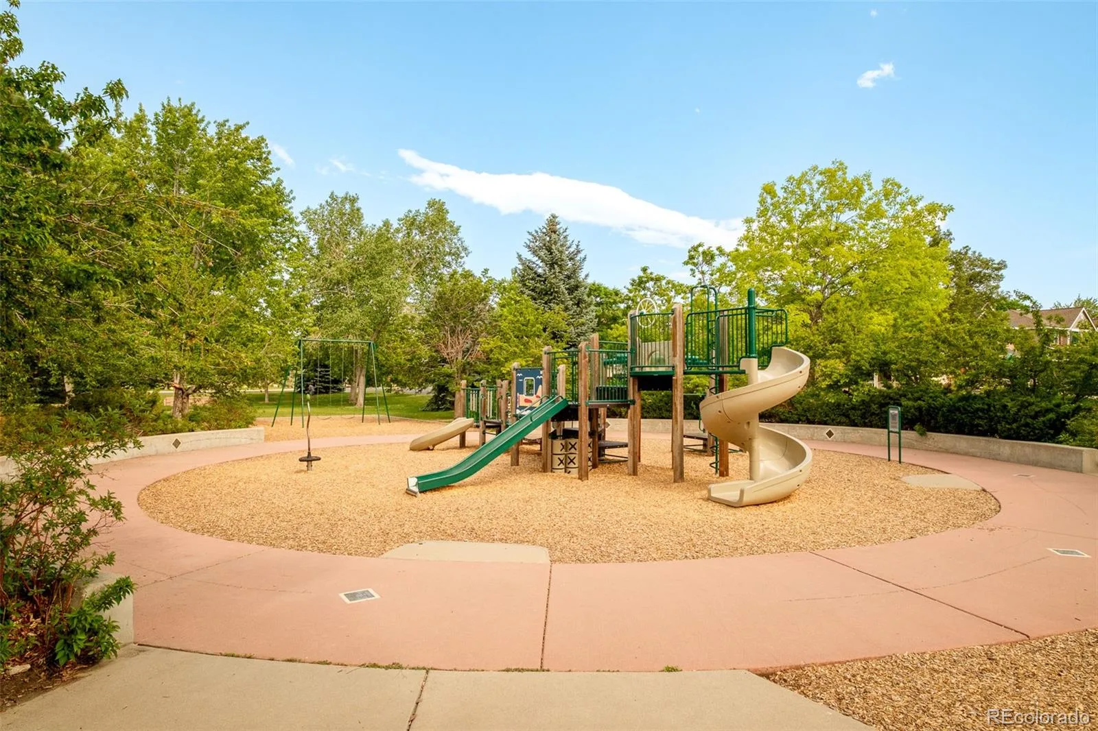 7828 E Lowry Boulevard Denver CO 80230 MLS #REC8432139 06122026142511 1600 40