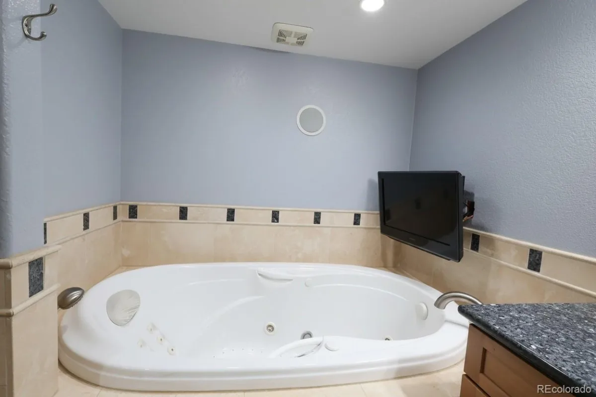 2285 Cliffrose Lane Louisville CO 80027 | MLS #REC8432166 08142026063203 1200 13