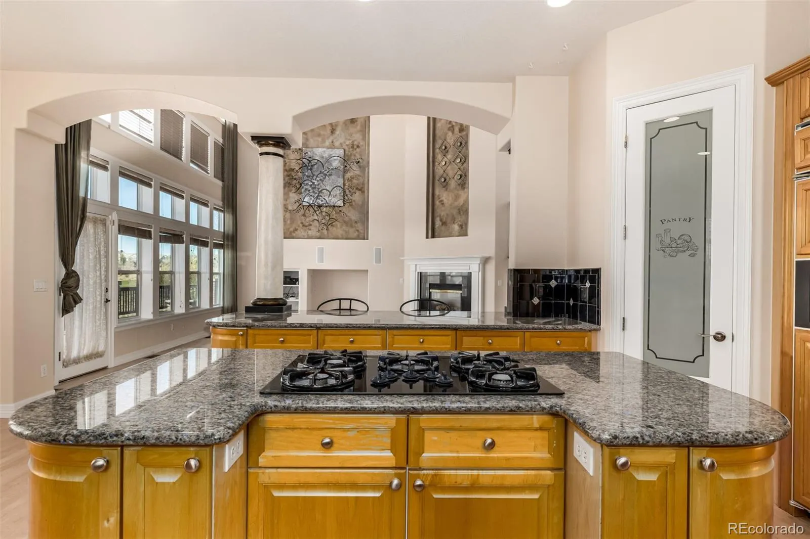 6615 S Quemoy Circle Aurora CO 80016 MLS #REC8432799 04092026030756 1600 14
