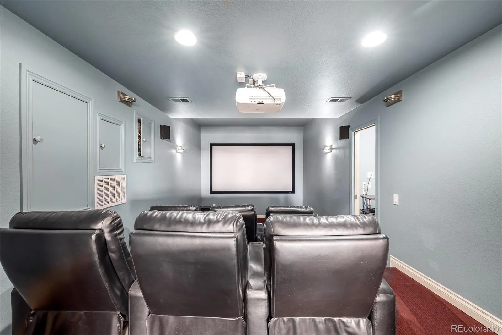 6615 S Quemoy Circle Aurora CO 80016 MLS #REC8432799 04092026030756 1600 34