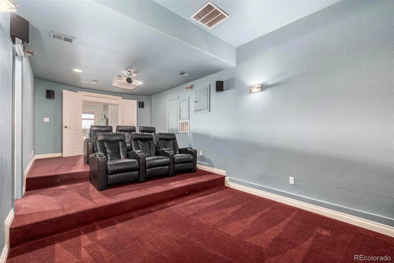 6615 S Quemoy Circle Aurora CO 80016 MLS #REC8432799 04092026030756 1600 35