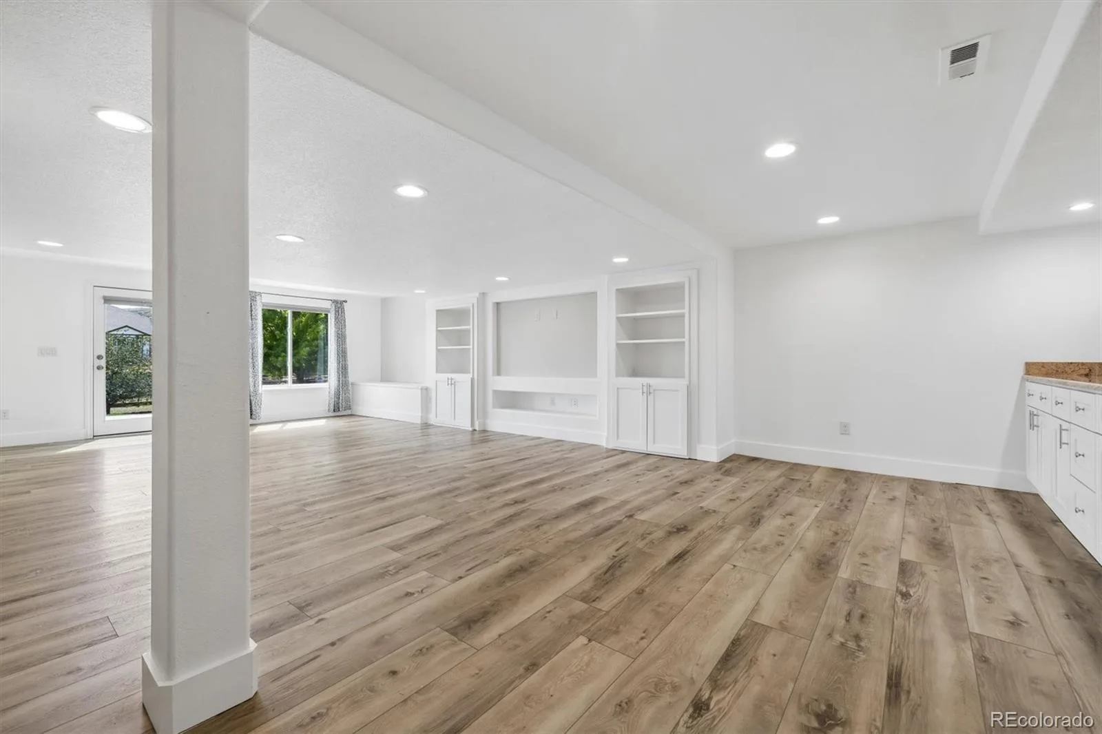9612 W Belfast Drive Littleton CO 80127 | MLS #REC8434554 08272026205605 1600 33