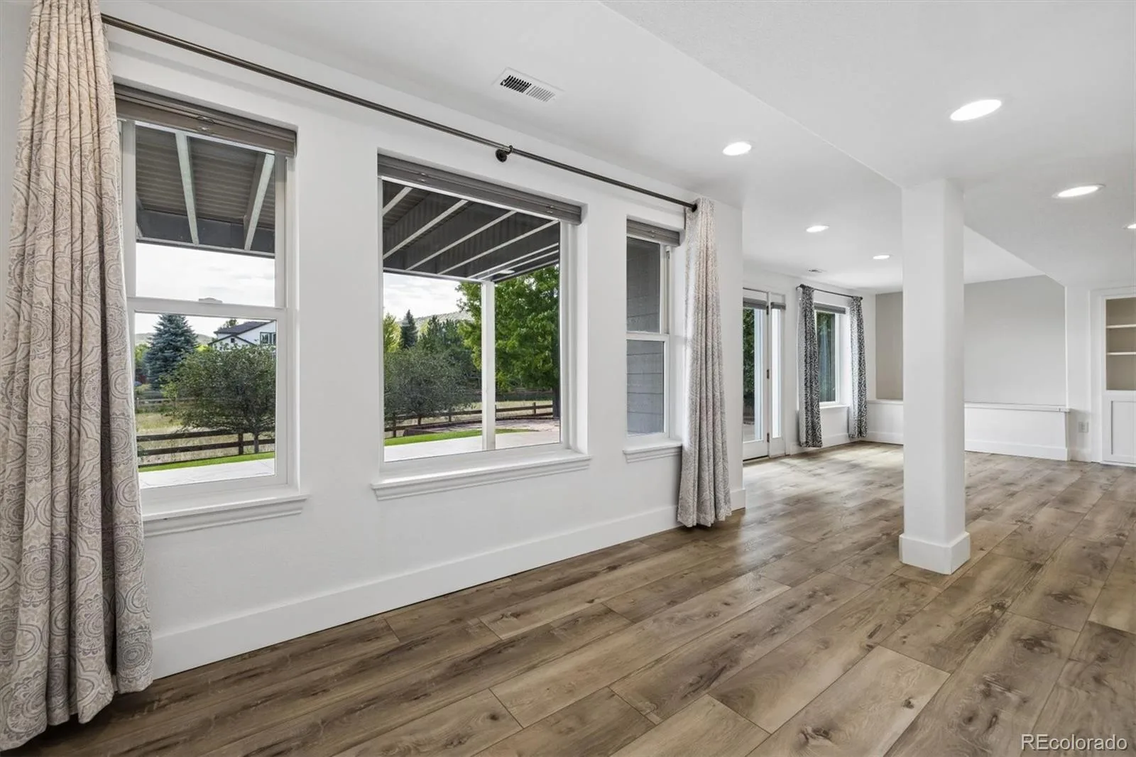9612 W Belfast Drive Littleton CO 80127 | MLS #REC8434554 08272026205605 1600 37