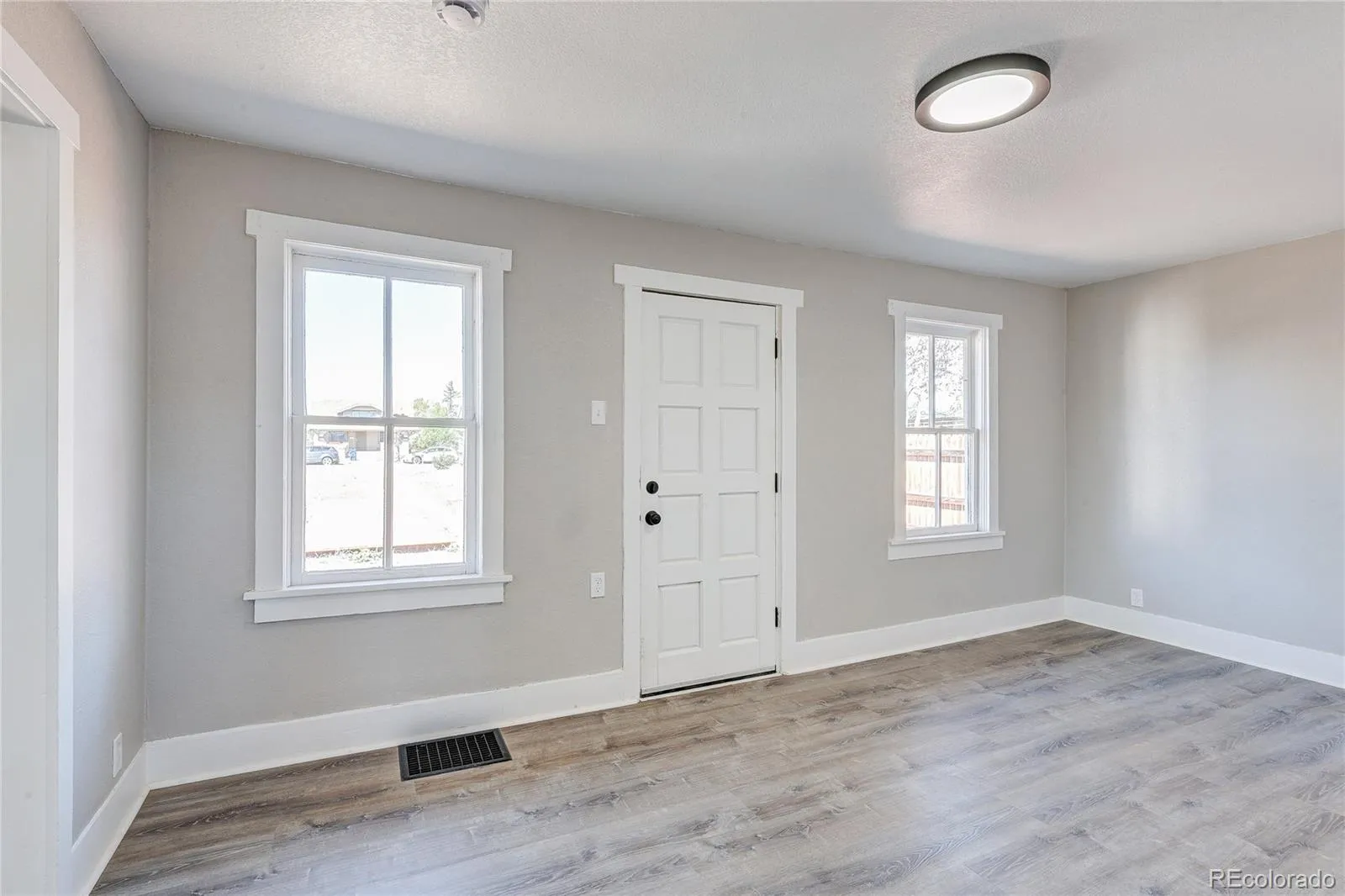126 S 9th Avenue Brighton CO 80601 | MLS #REC8434903 04212026153655 1600 3