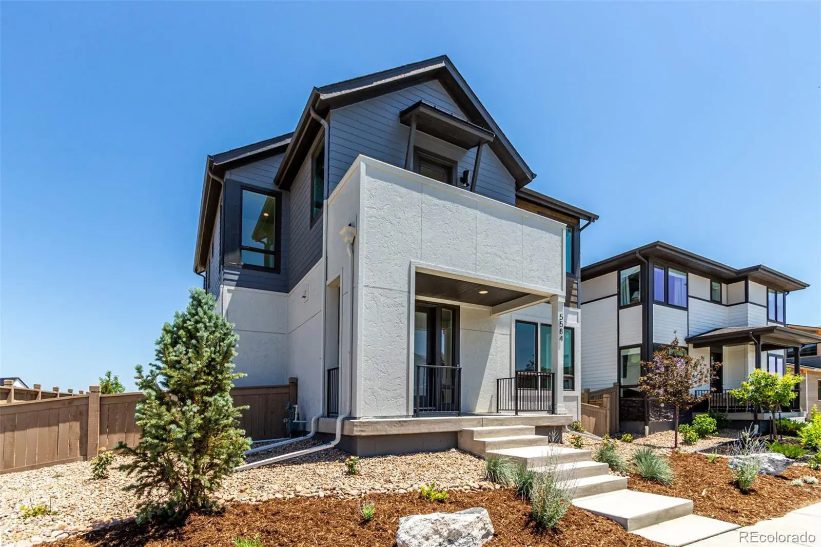 5584 Moosehead Circle Longmont CO 80504 MLS #REC8435301 01142026050525 1600 2