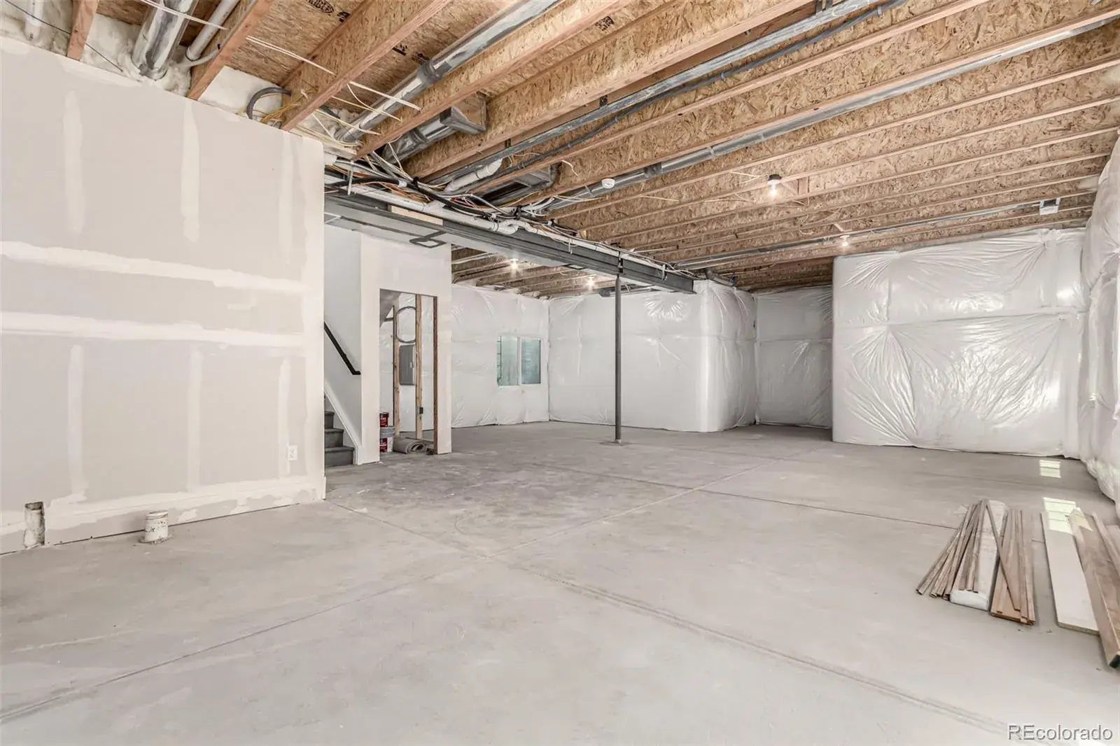 5584 Moosehead Circle Longmont CO 80504 MLS #REC8435301 01142026050525 1600 30