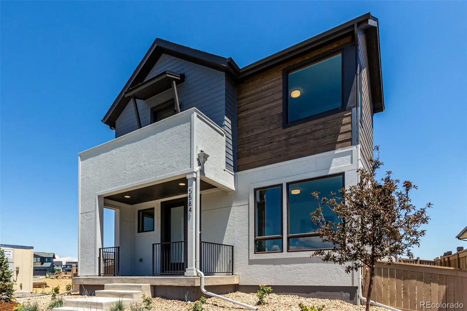 5584 Moosehead Circle Longmont CO 80504 MLS #REC8435301 01142026050525 1600 35