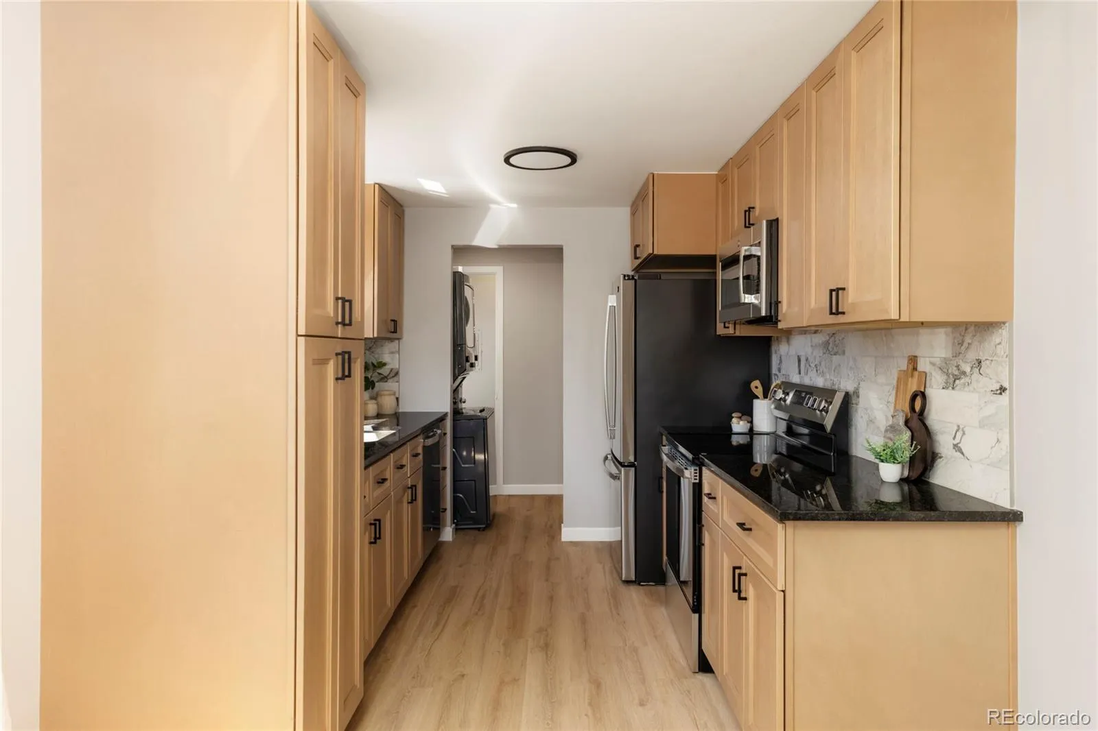 04222026222701 1600 12