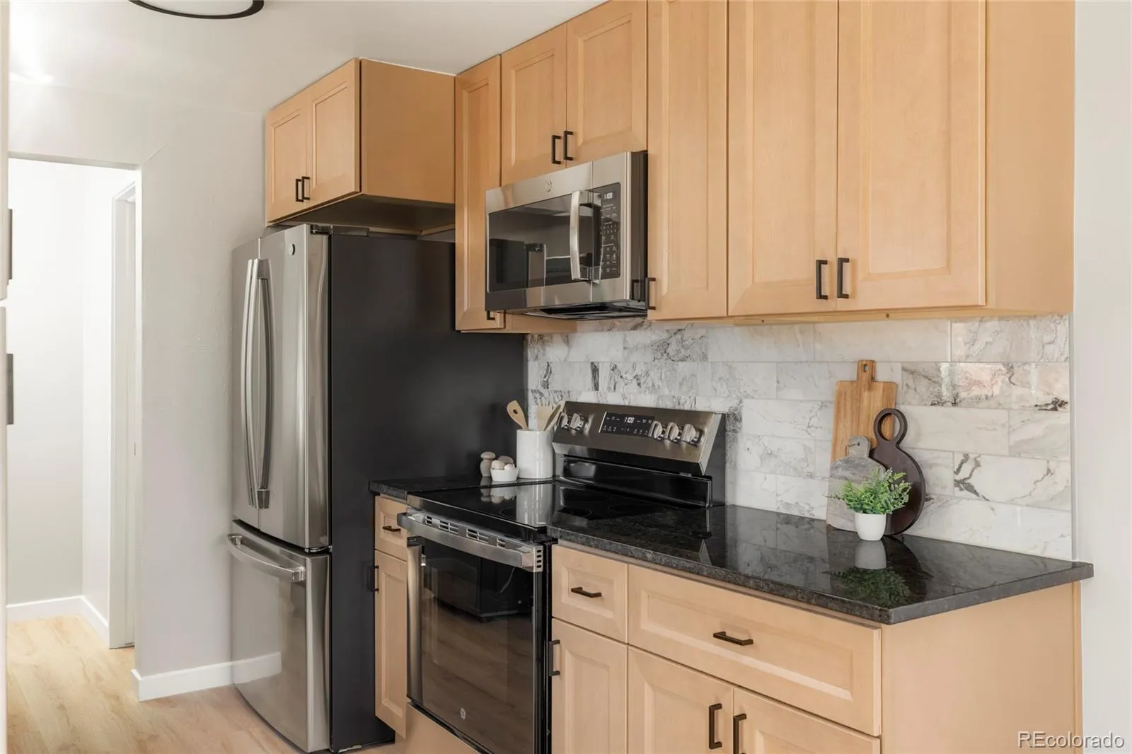 04222026222701 1600 13