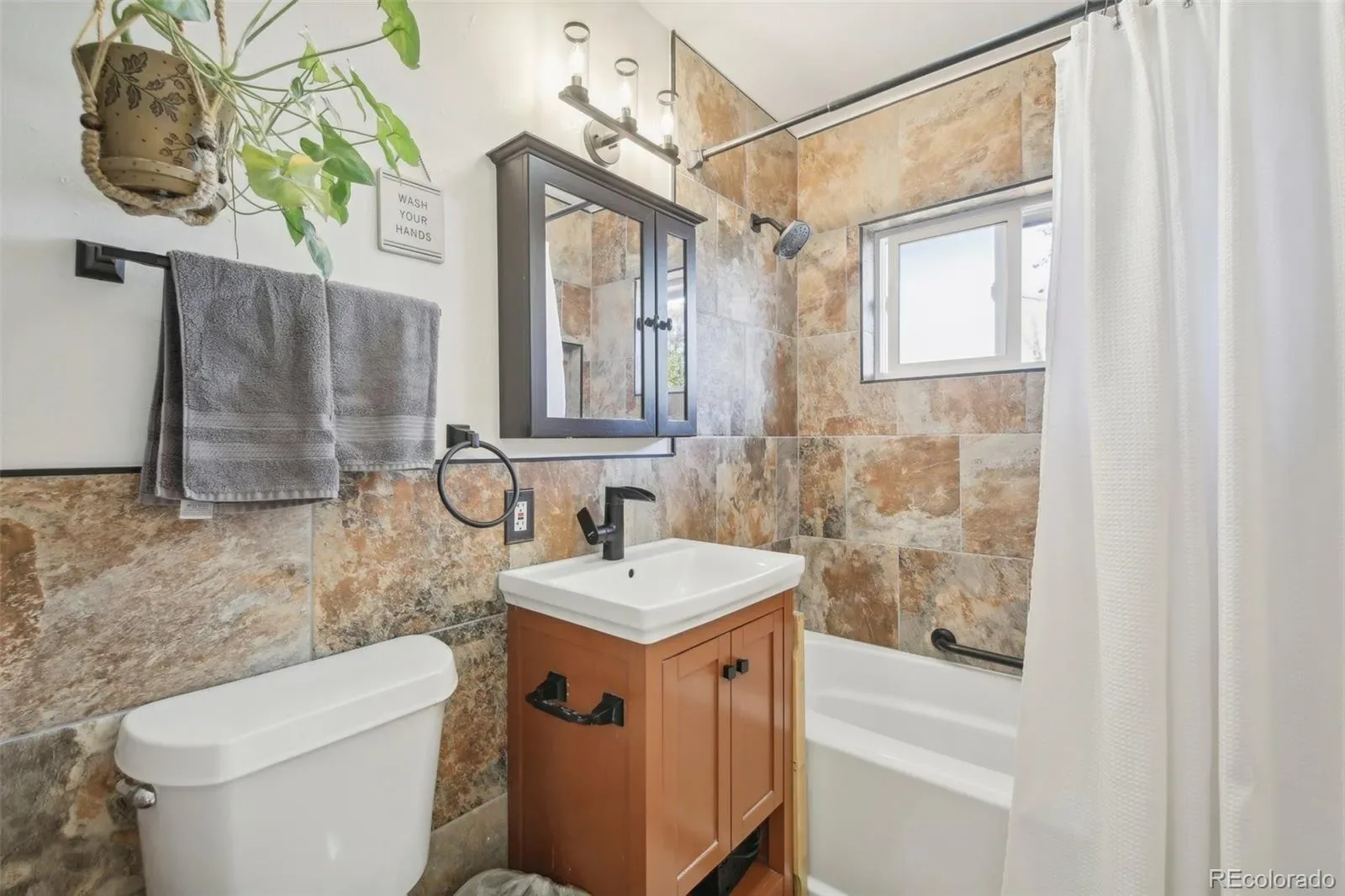 03232026174026 1600 20