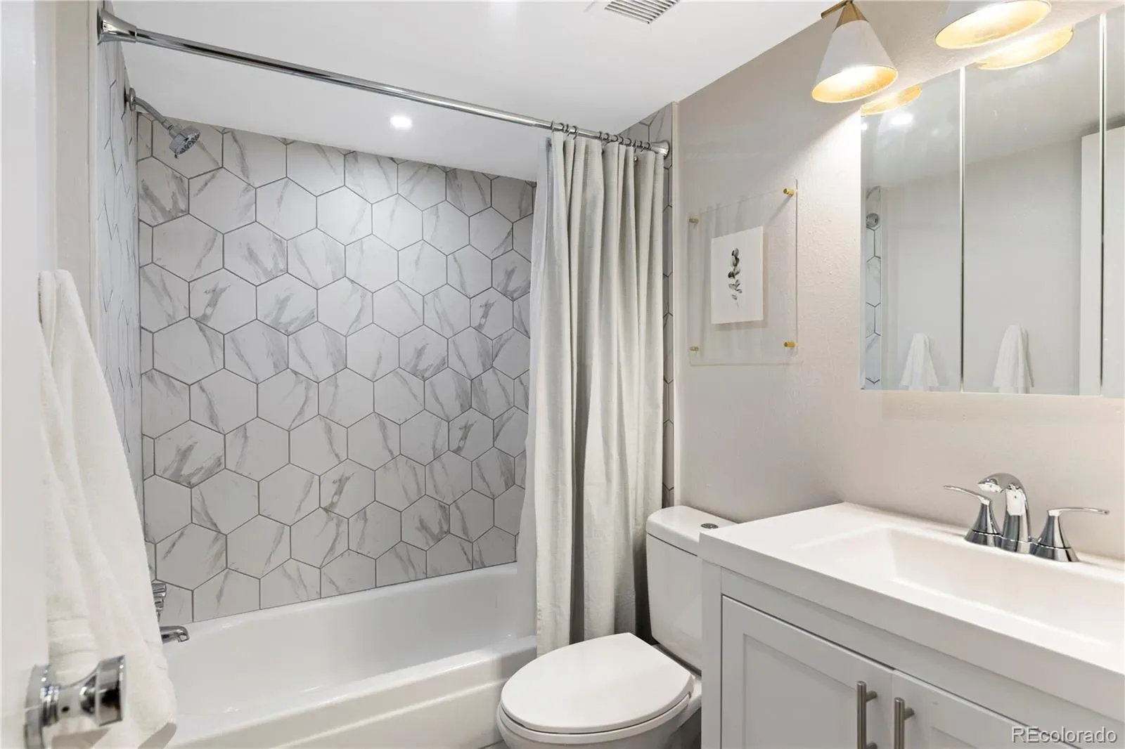 03272026040226 1600 12