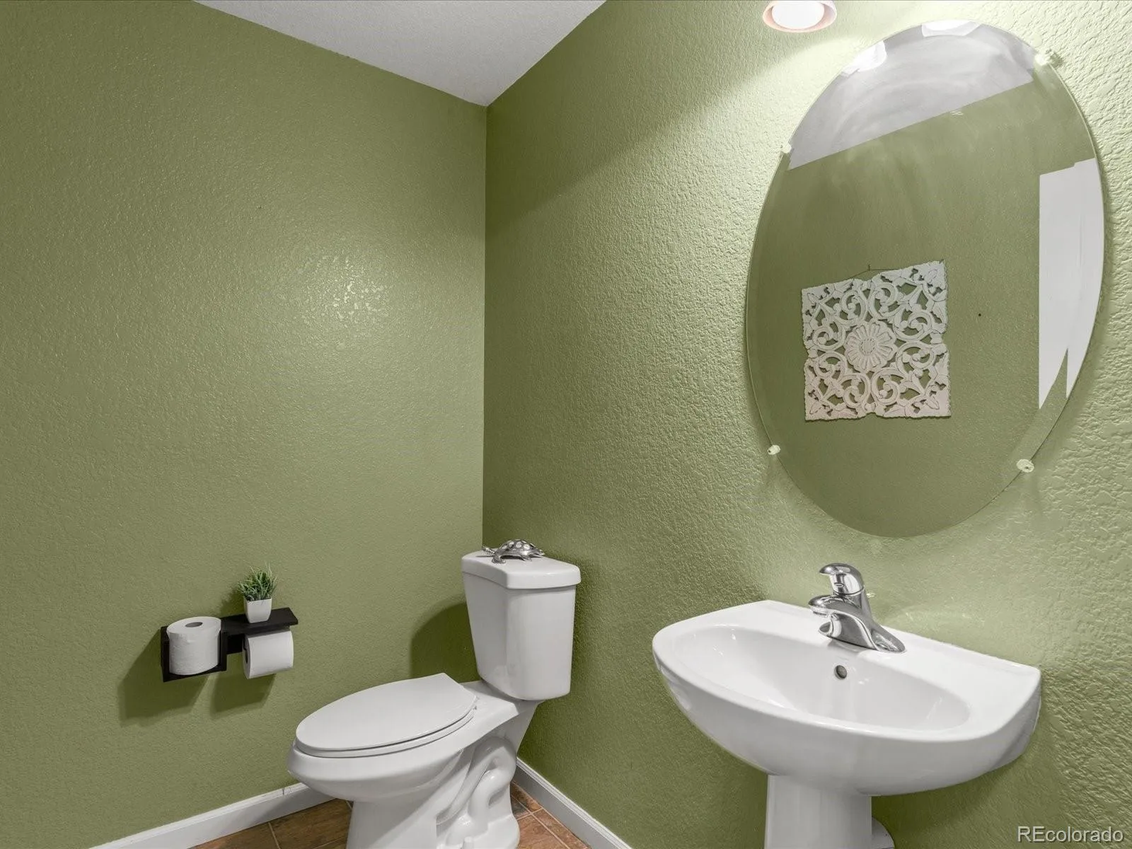 684 Hayloft Way Brighton CO 80601 | MLS #REC8437826 08122026201812 1600 14