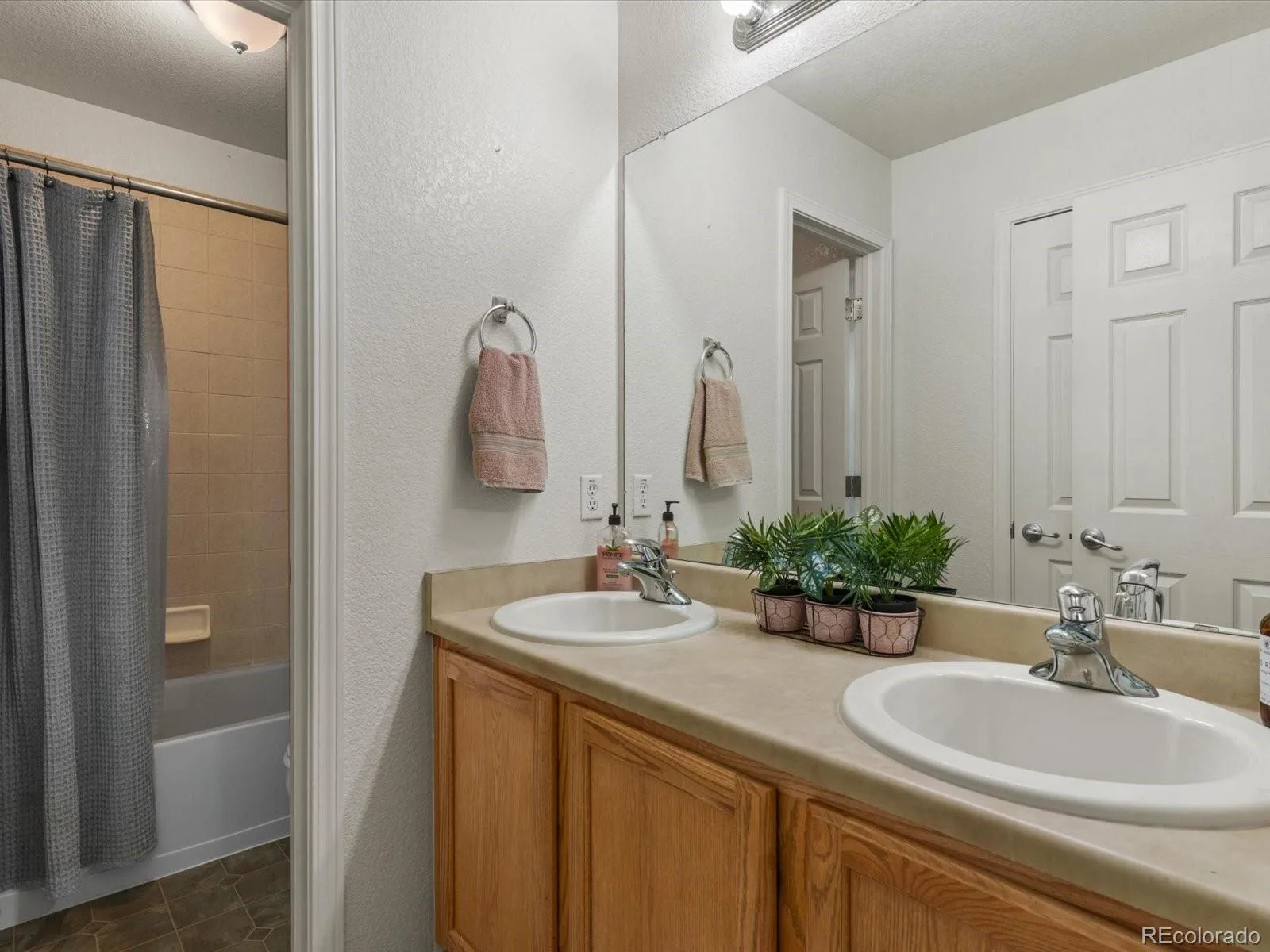 684 Hayloft Way Brighton CO 80601 | MLS #REC8437826 08122026201812 1600 23