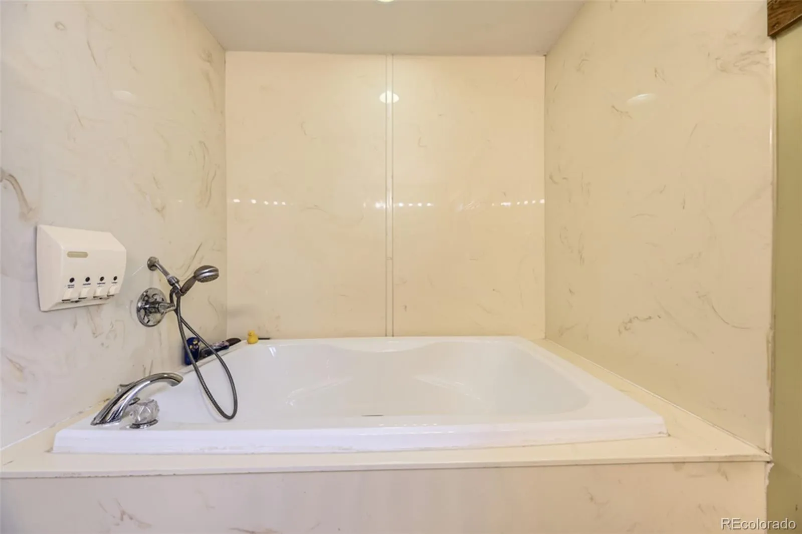 04042026223748 1600 14