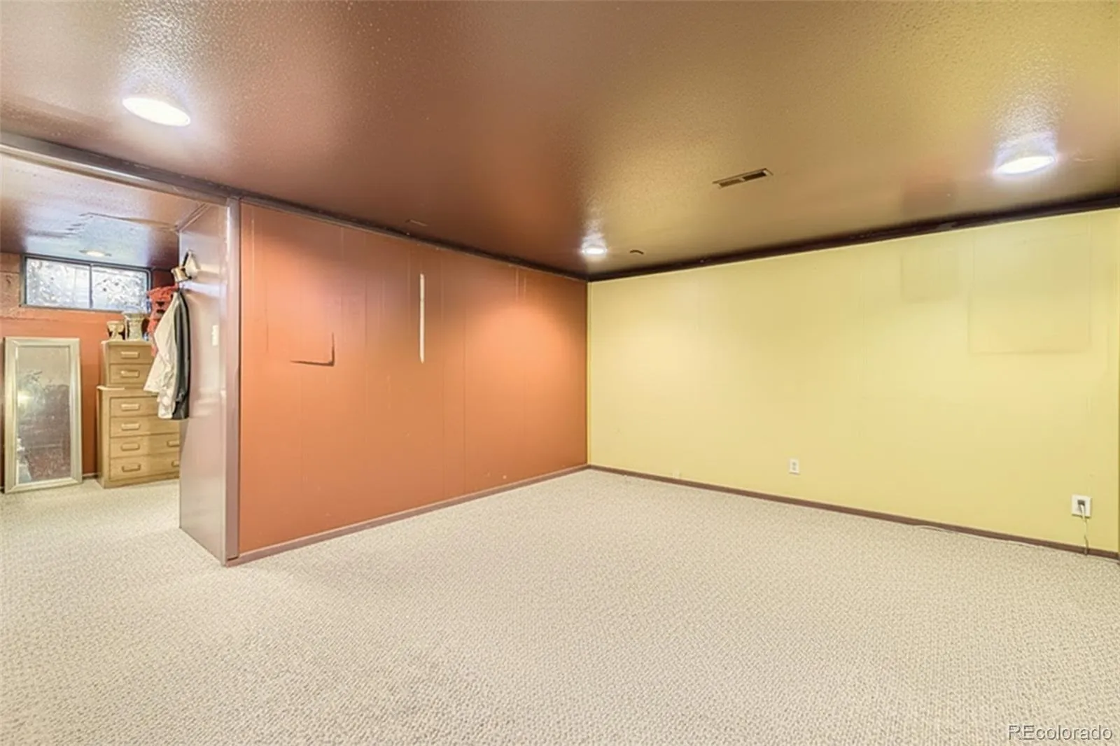 04042026223748 1600 21