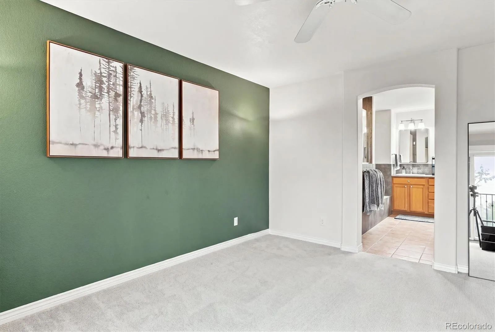 6607 S Forest Way #E Centennial CO 80121 | MLS #REC8438342 08252026215003 1600 11