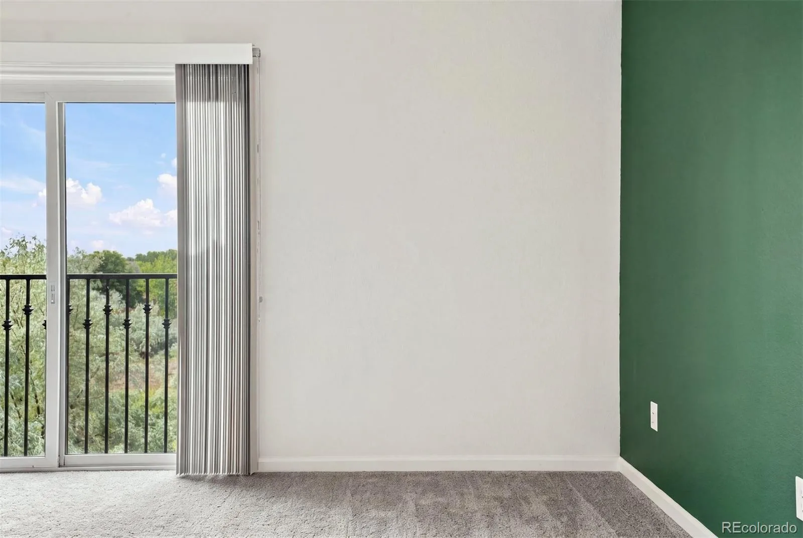 6607 S Forest Way #E Centennial CO 80121 | MLS #REC8438342 08252026215003 1600 12