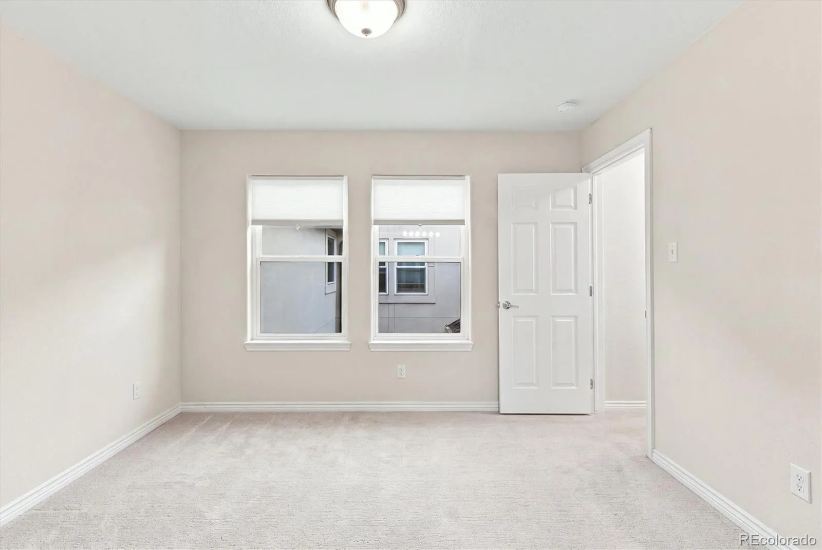 6607 S Forest Way #E Centennial CO 80121 | MLS #REC8438342 08252026215003 1600 20