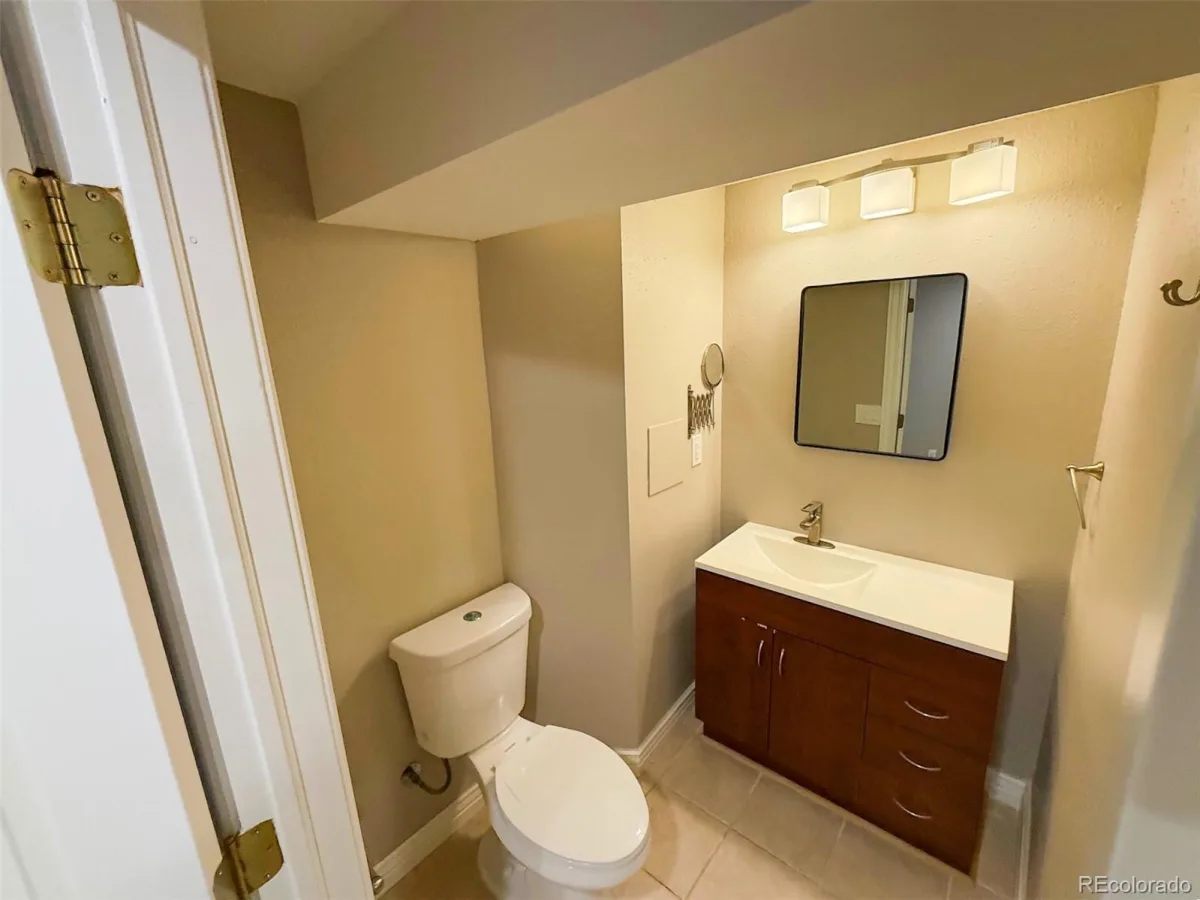 10577 W Maplewood Drive #B Littleton CO 80127 | MLS #REC8439525 08042026002952 1200 13