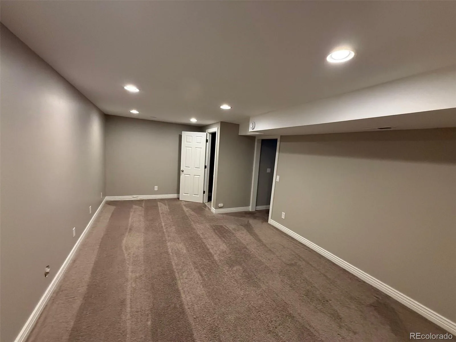 10577 W Maplewood Drive #B Littleton CO 80127 | MLS #REC8439525 08042026002952 1600 12