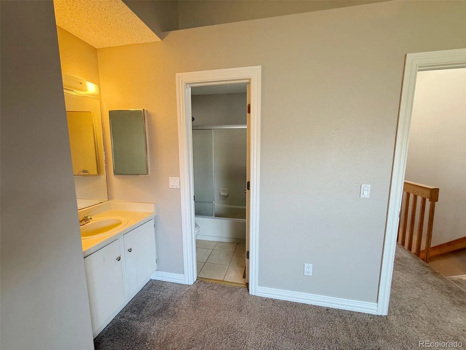 10577 W Maplewood Drive #B Littleton CO 80127 | MLS #REC8439525 08042026002952 1600 25