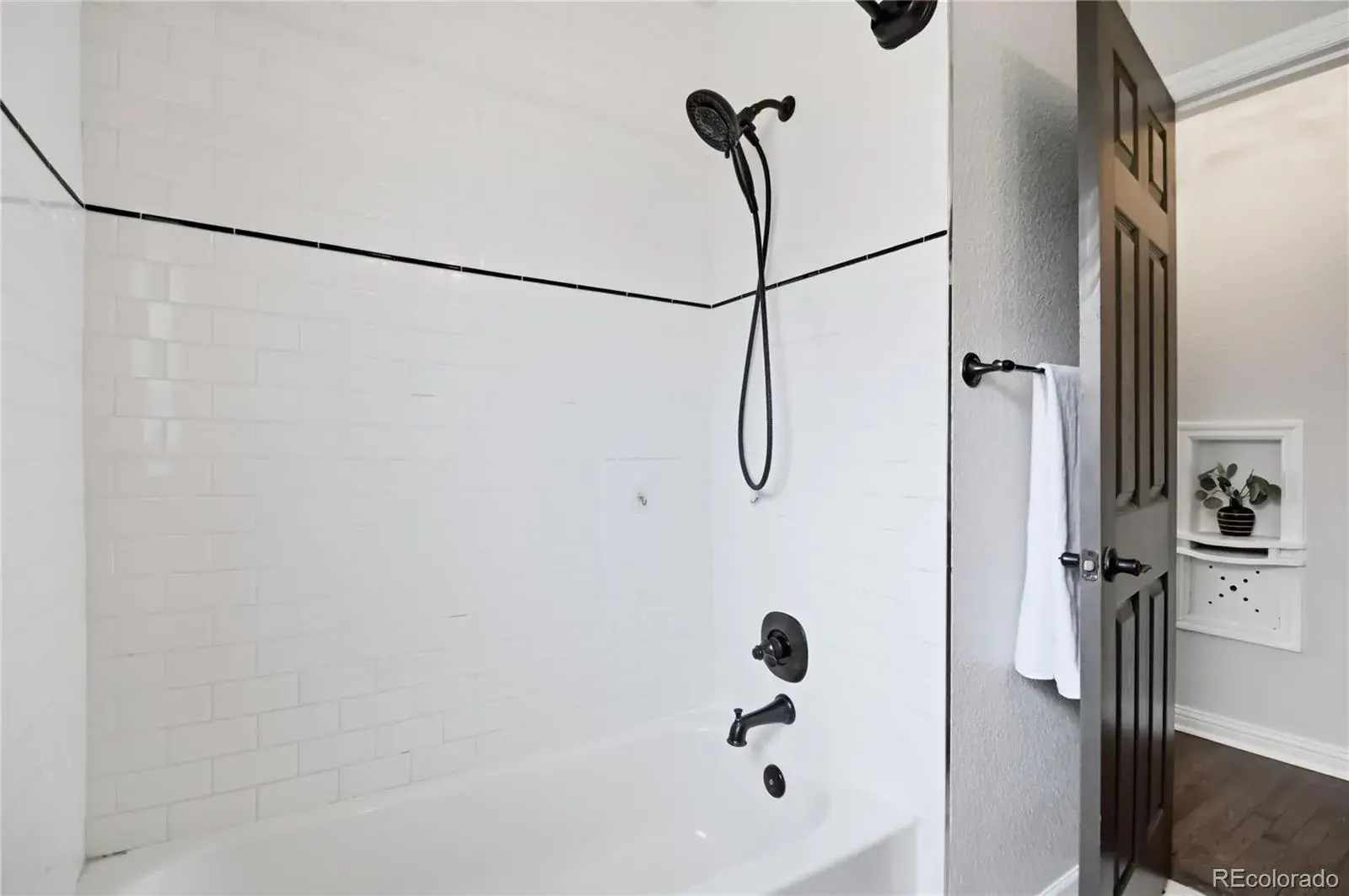 02272026154300 1600 20