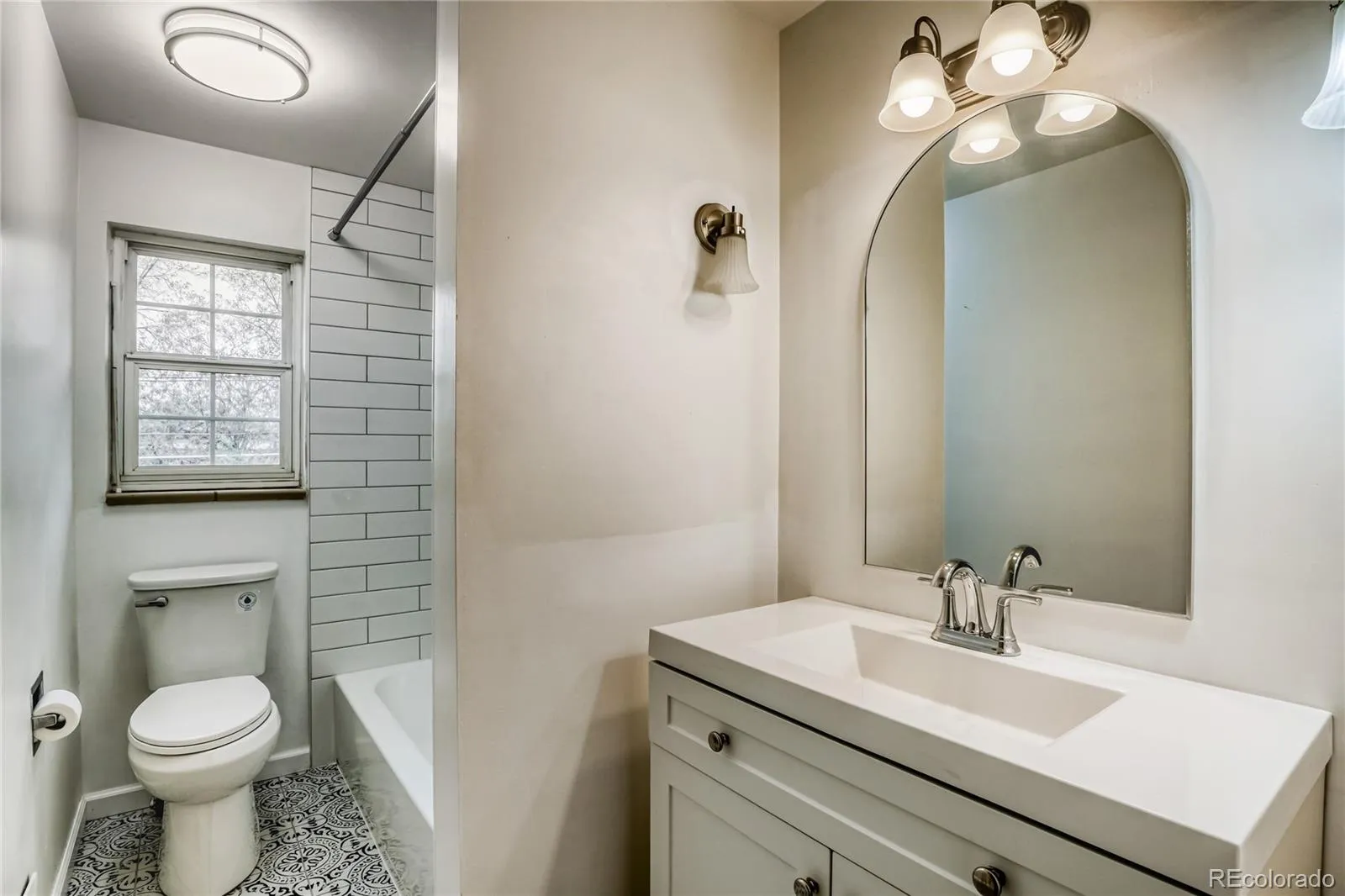 3320 S Locust Street Denver CO 80222 MLS #REC8442509 05202026223320 1600 17
