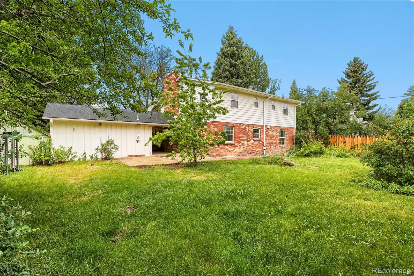 3320 S Locust Street Denver CO 80222 MLS #REC8442509 05202026223320 1600 20