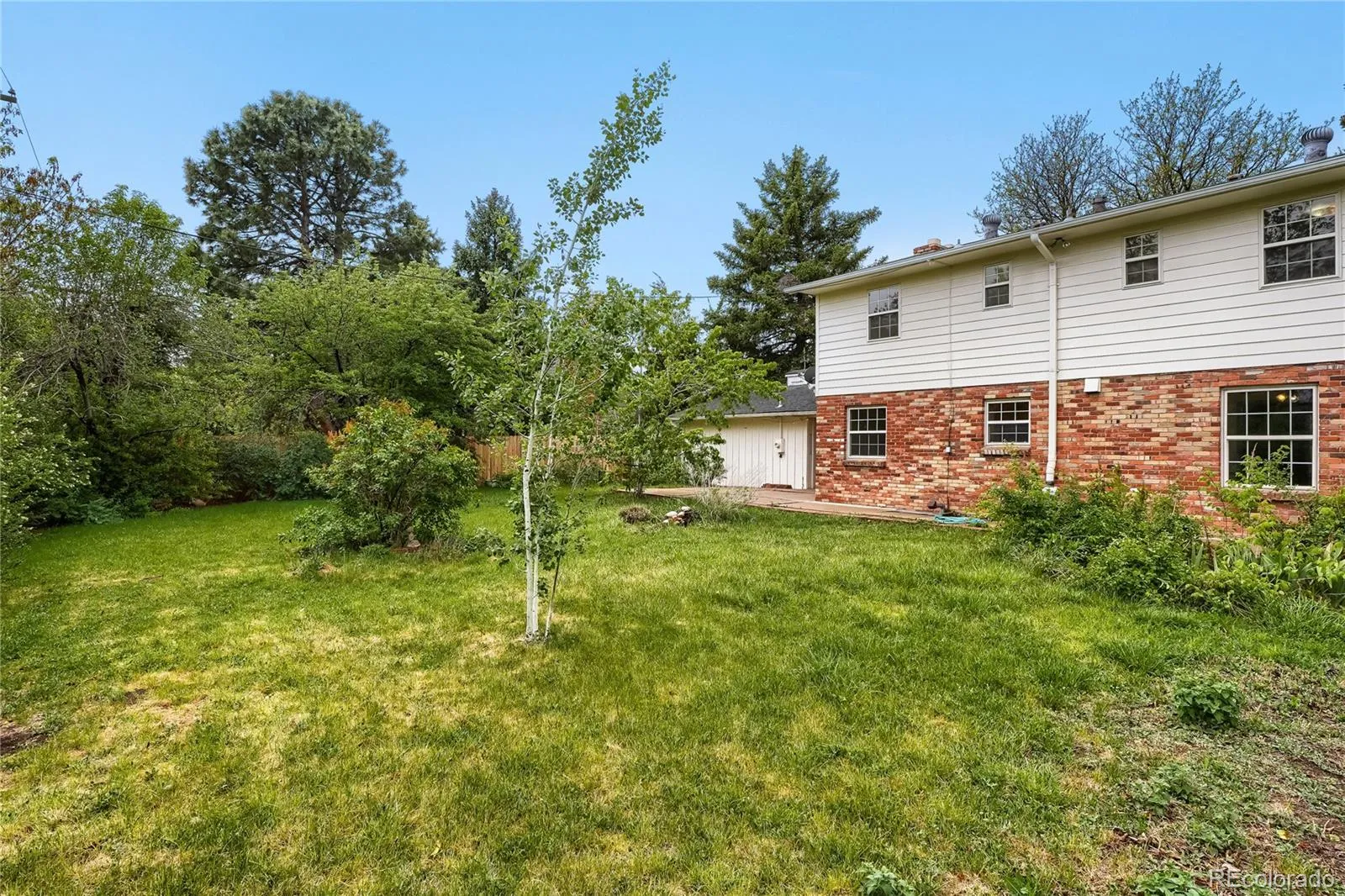 3320 S Locust Street Denver CO 80222 MLS #REC8442509 05202026223320 1600 21