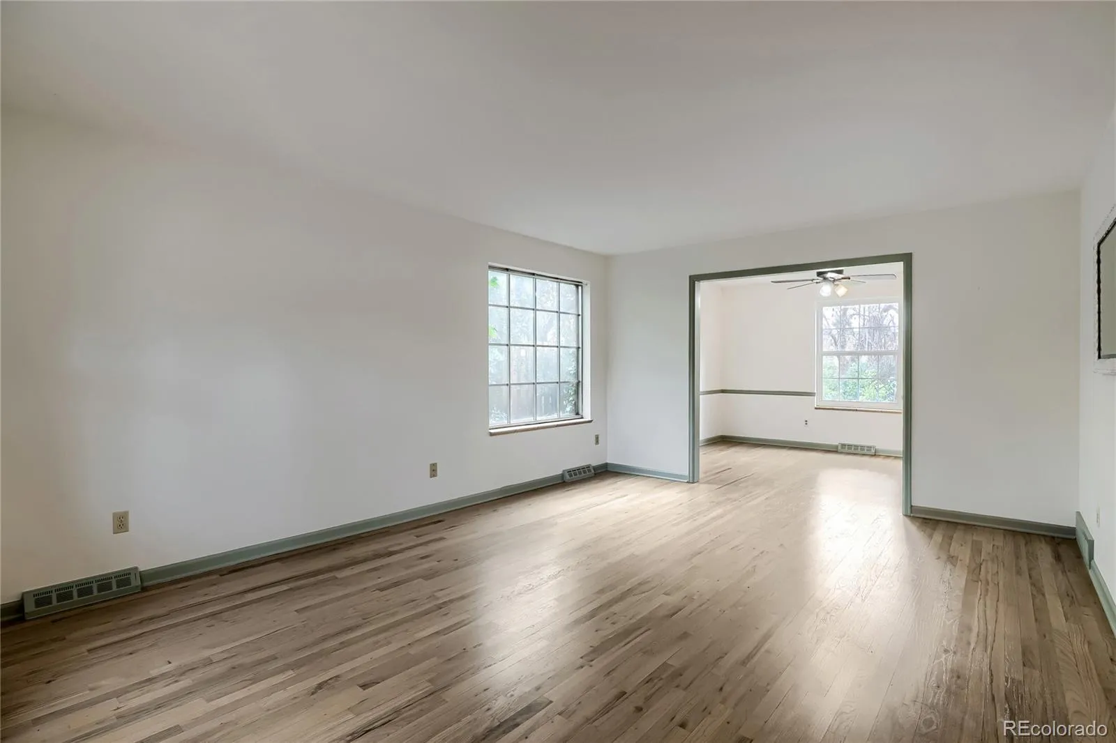 3320 S Locust Street Denver CO 80222 MLS #REC8442509 05202026223320 1600 5