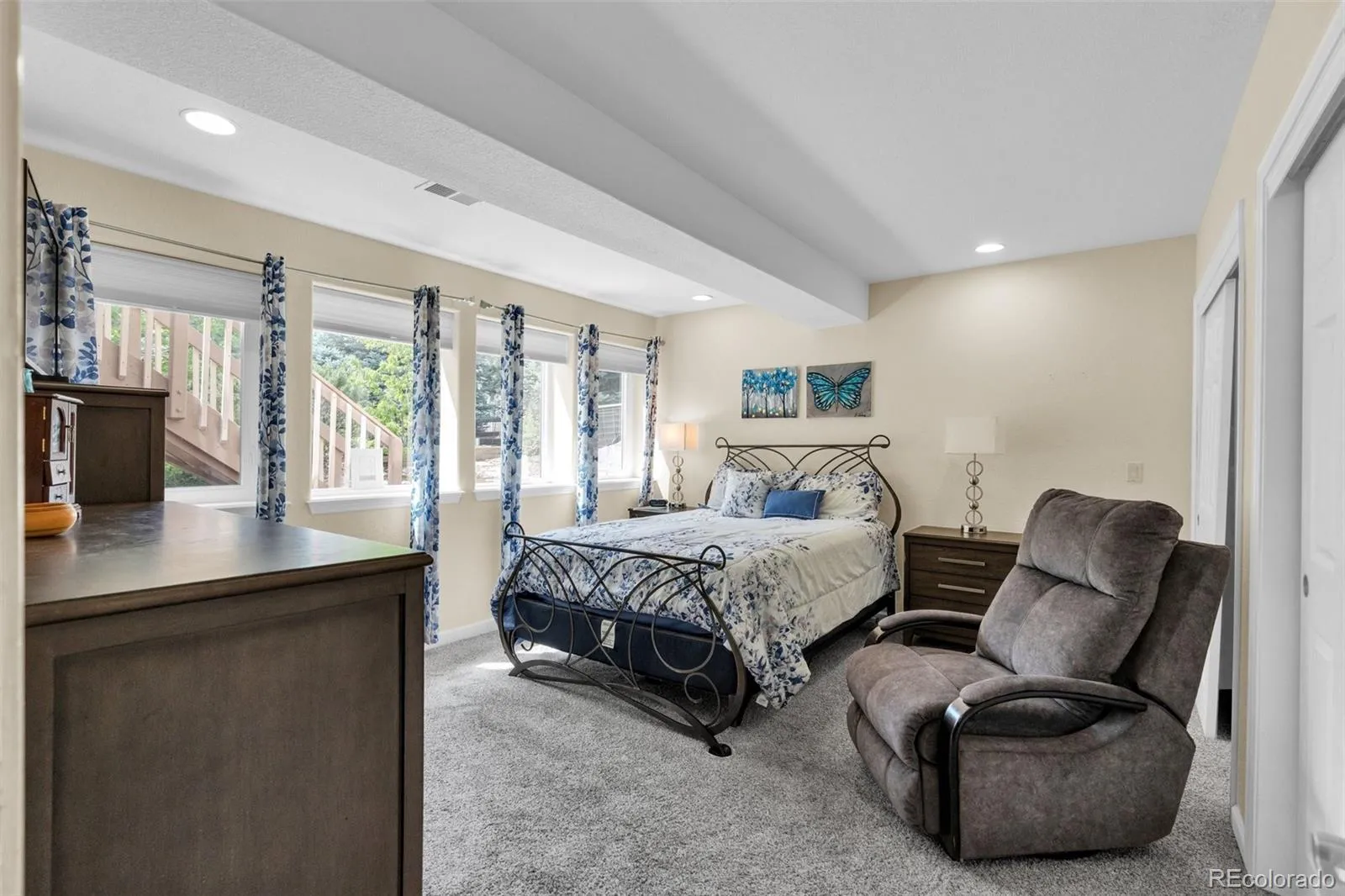 6493 S Sedalia Street Aurora CO 80016 MLS #REC8442780 05182026225645 1600 32