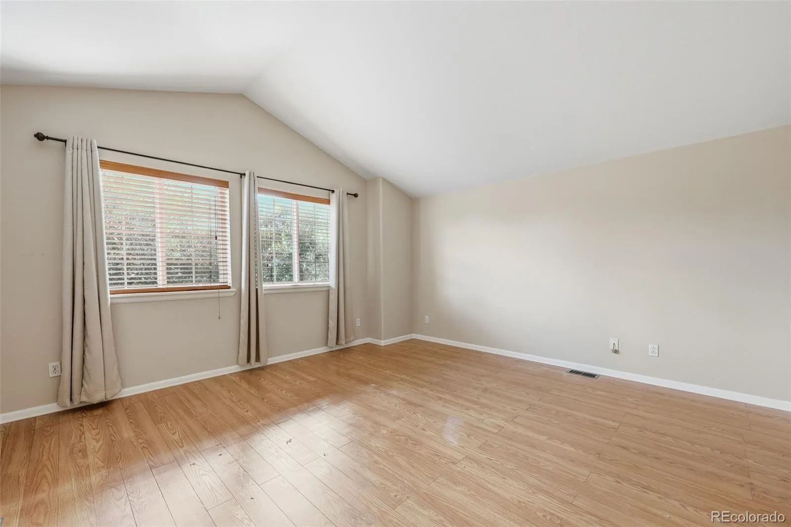12474 E Tennessee Circle Aurora CO 80012 | MLS #REC8443064 05202026001347 1600 11