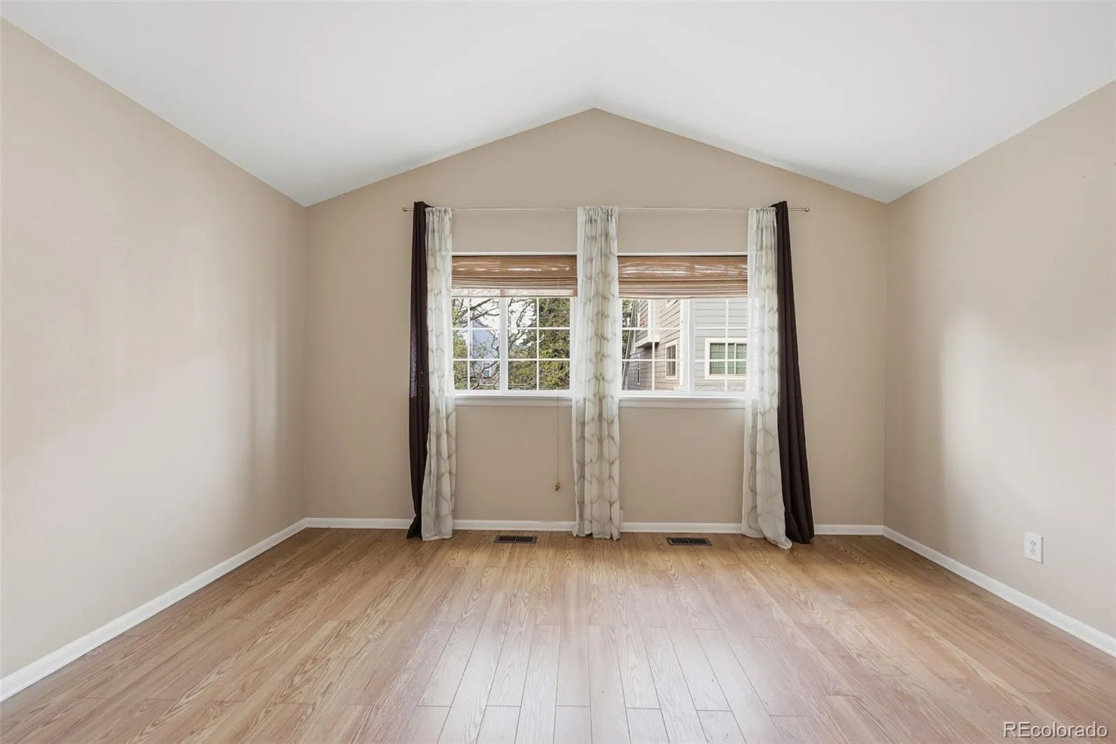 12474 E Tennessee Circle Aurora CO 80012 | MLS #REC8443064 05202026001347 1600 17