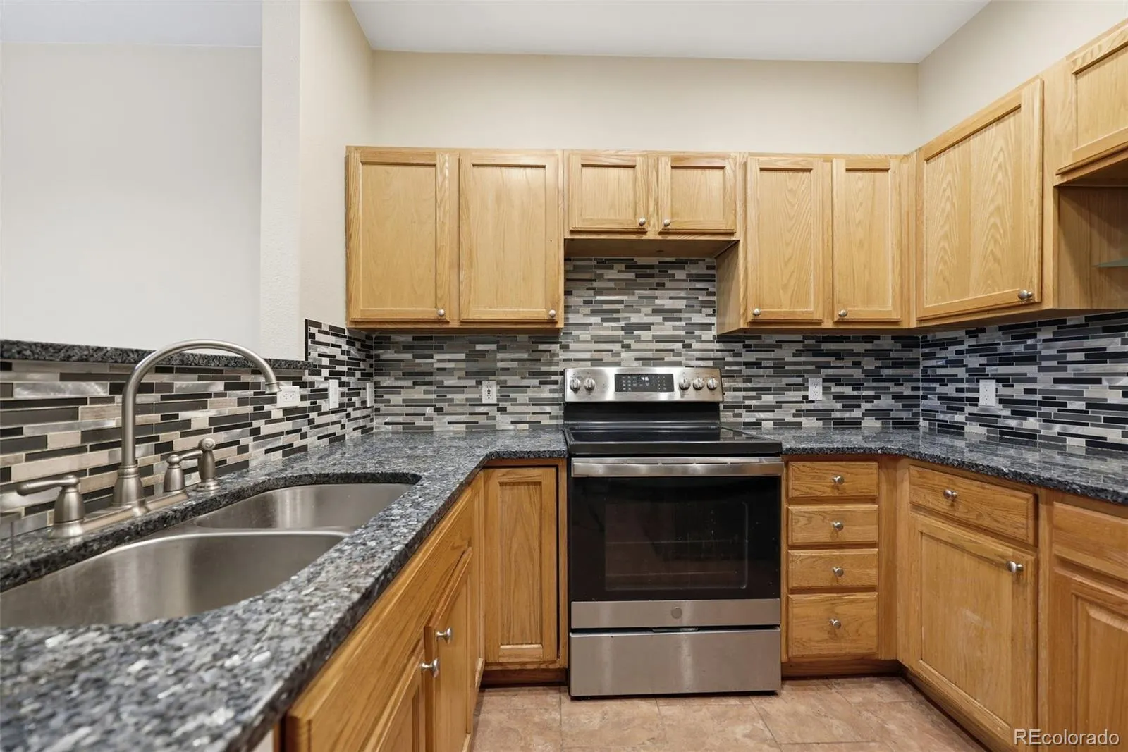 12474 E Tennessee Circle Aurora CO 80012 | MLS #REC8443064 05202026001347 1600 5