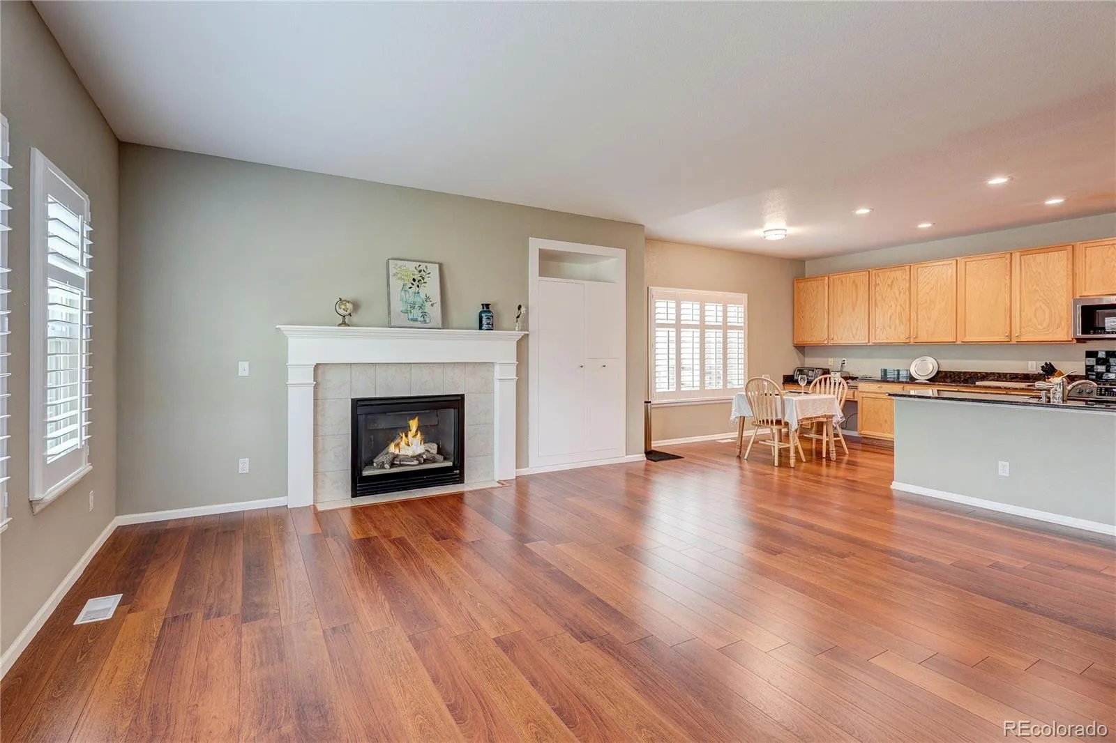 17808 E Oakwood Lane Aurora CO 80016 MLS #REC8444065 04302026010524 1600 16
