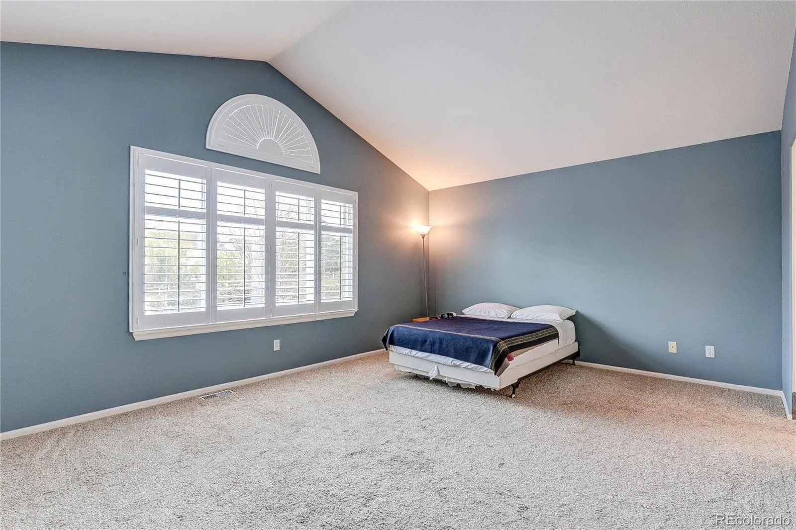 17808 E Oakwood Lane Aurora CO 80016 MLS #REC8444065 04302026010524 1600 22