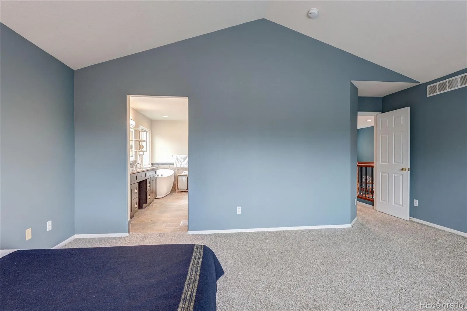17808 E Oakwood Lane Aurora CO 80016 MLS #REC8444065 04302026010524 1600 24