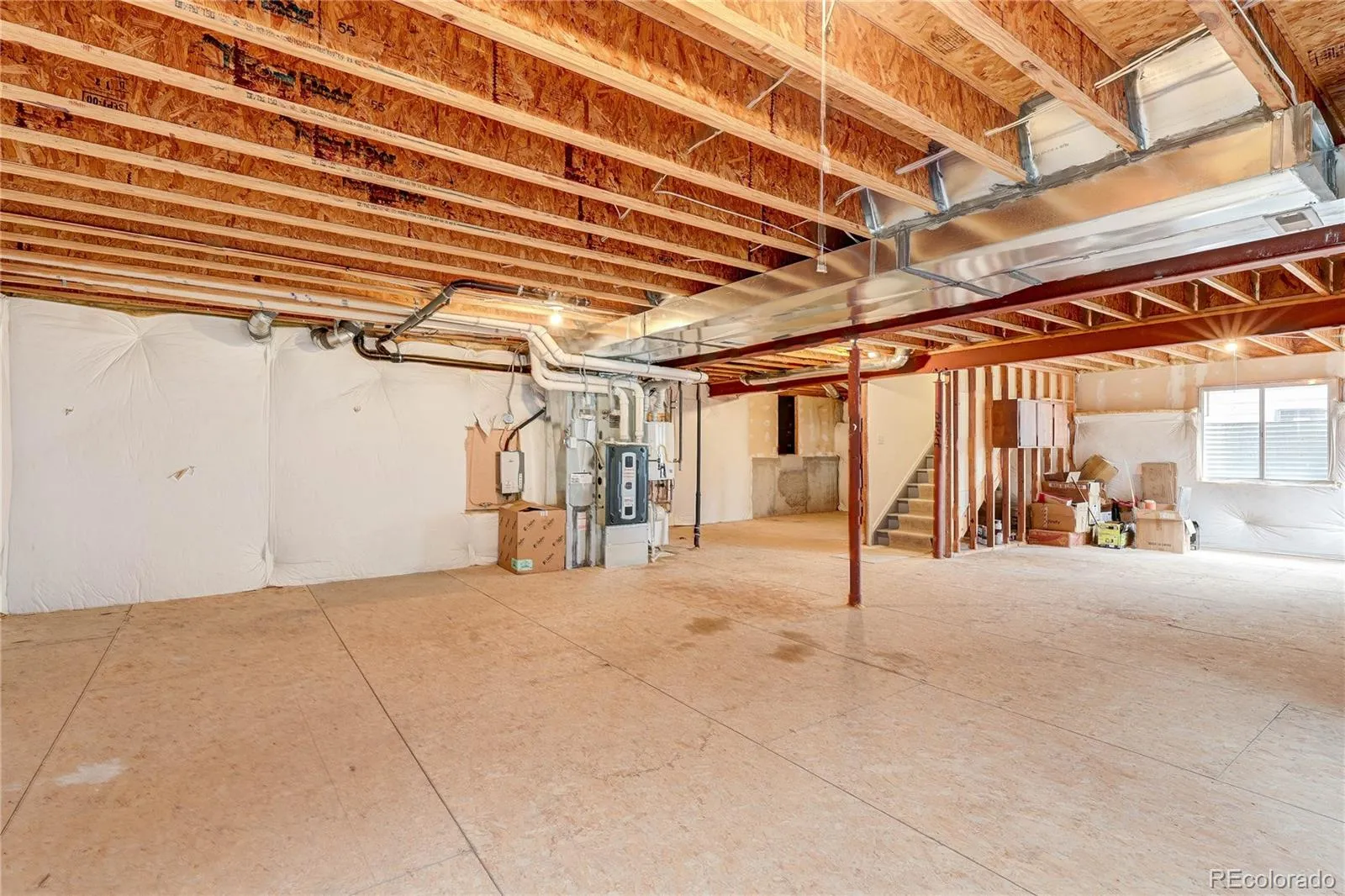 17808 E Oakwood Lane Aurora CO 80016 MLS #REC8444065 04302026010524 1600 40
