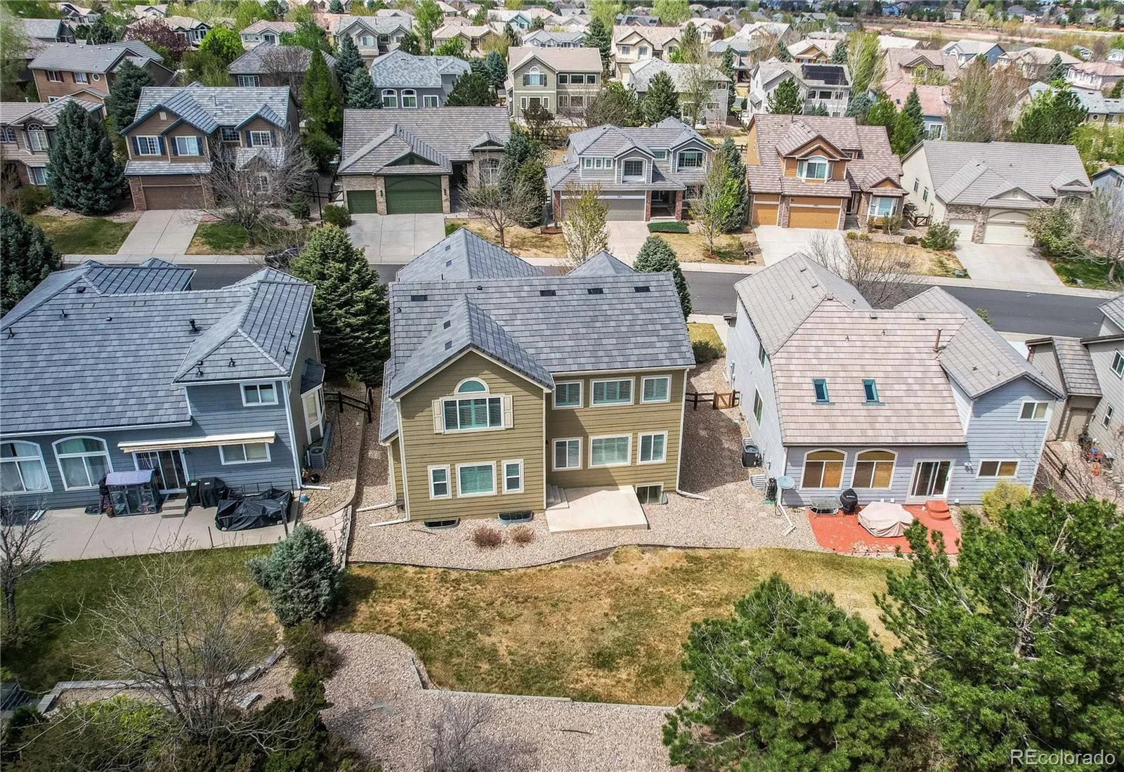 17808 E Oakwood Lane Aurora CO 80016 MLS #REC8444065 04302026010524 1600 45