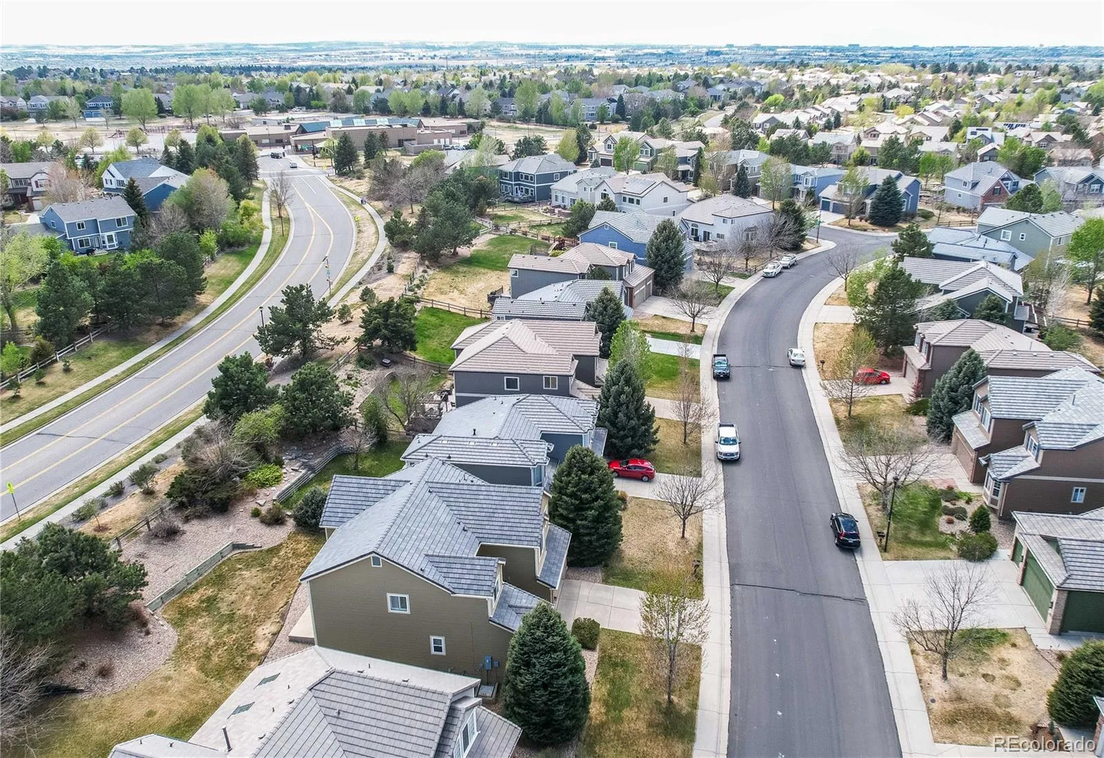 17808 E Oakwood Lane Aurora CO 80016 MLS #REC8444065 04302026010524 1600 46
