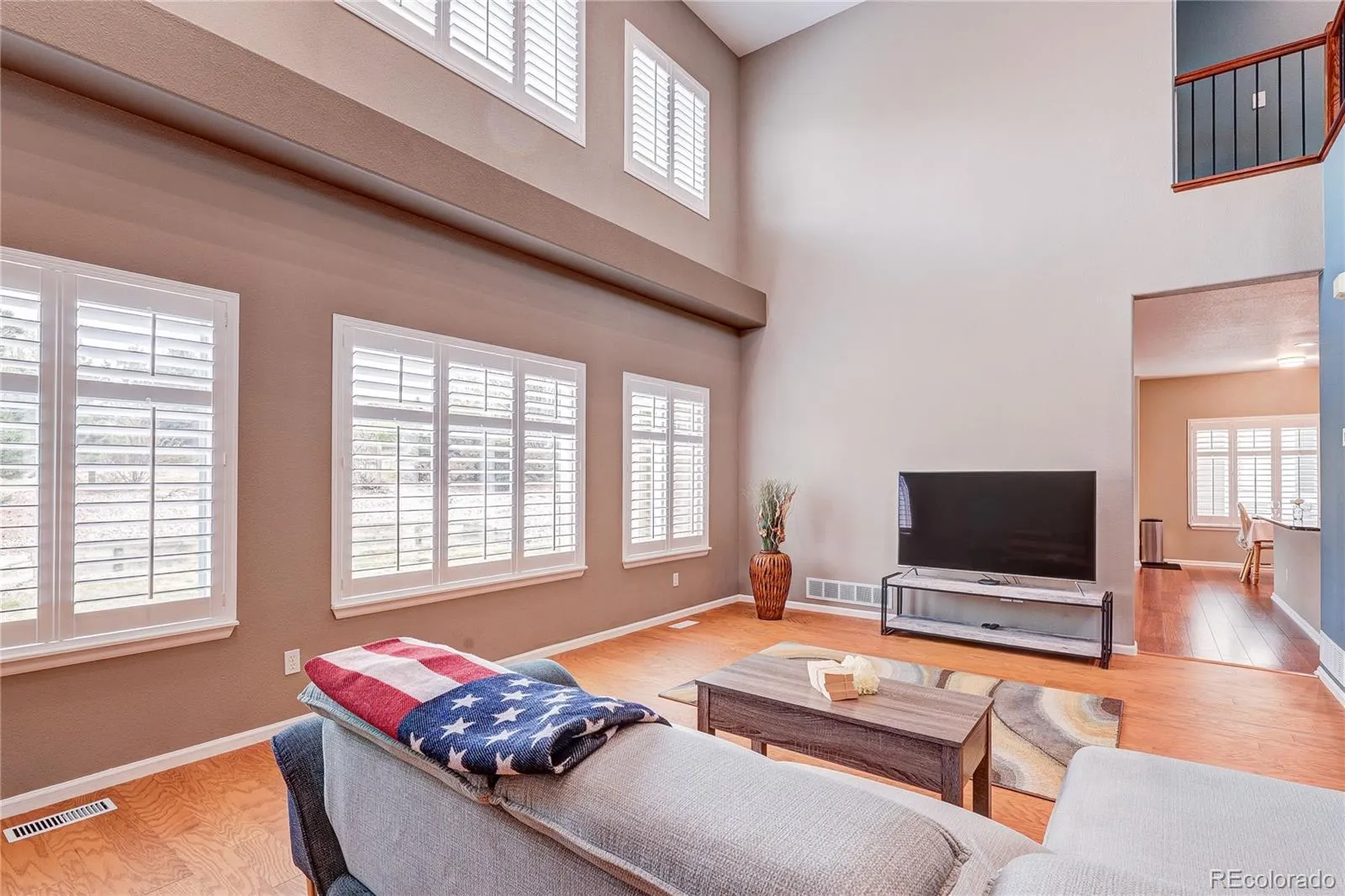 17808 E Oakwood Lane Aurora CO 80016 MLS #REC8444065 04302026010524 1600 7