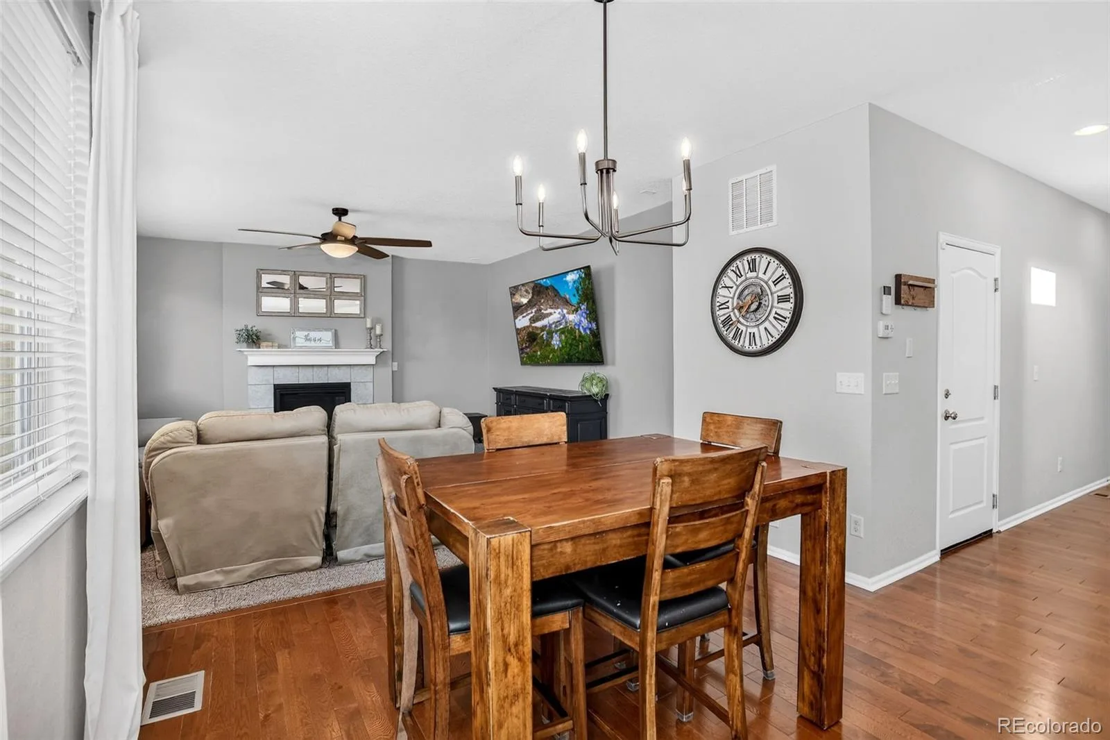 25168 E Ellsworth Place Aurora CO 80018 | MLS #REC8444893 08082026015245 1600 15