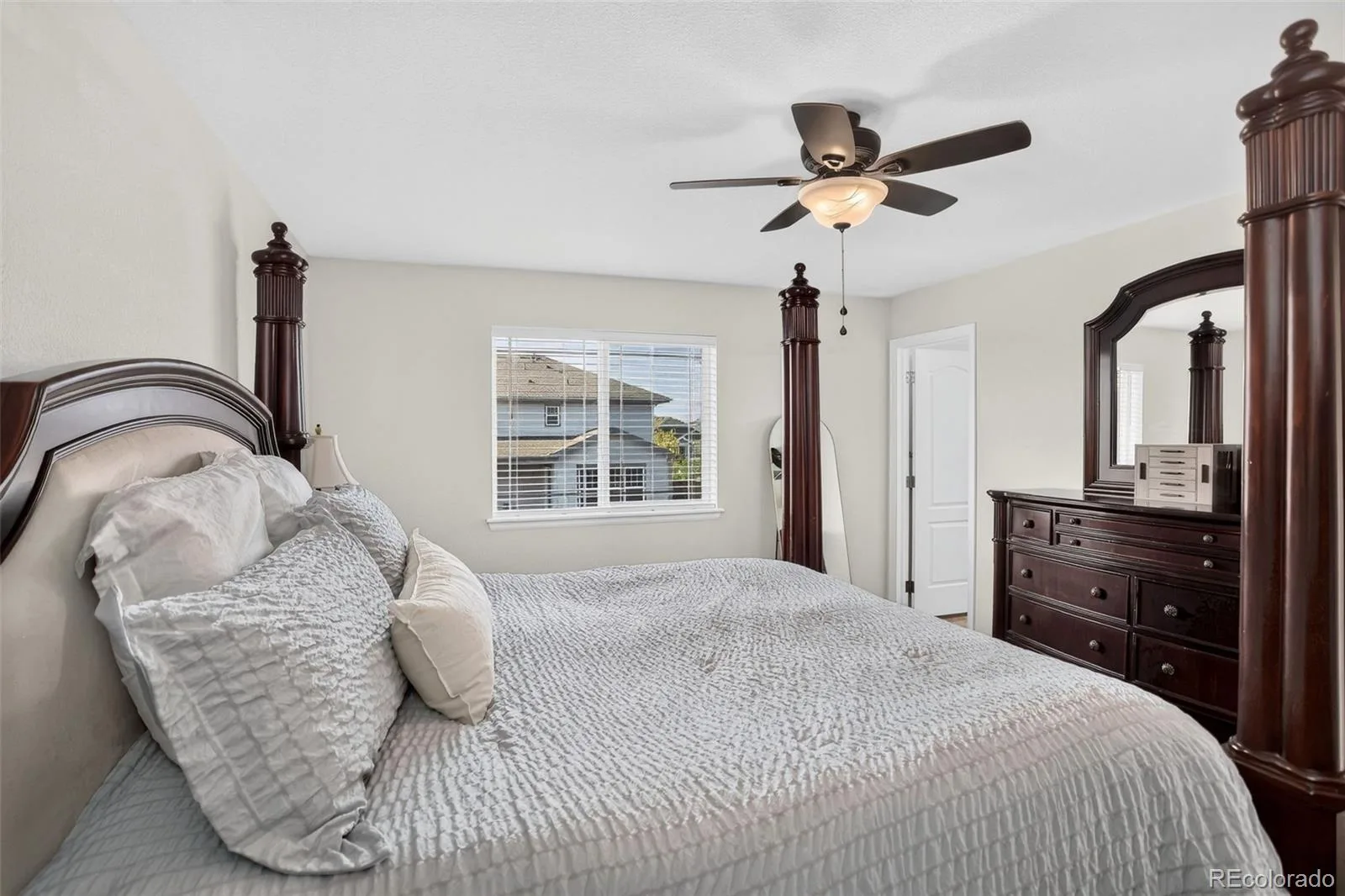 25168 E Ellsworth Place Aurora CO 80018 | MLS #REC8444893 08082026015245 1600 25