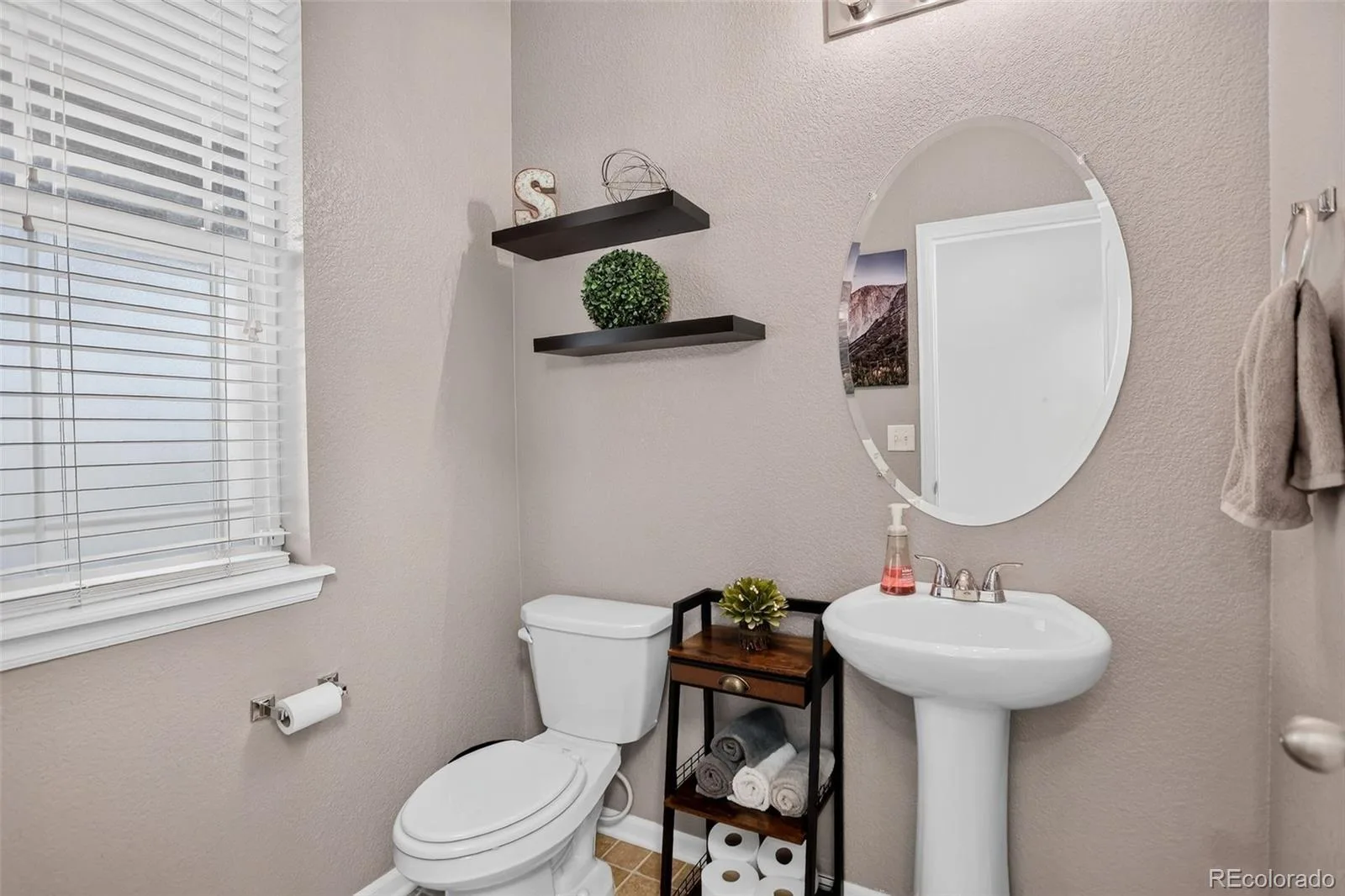 25168 E Ellsworth Place Aurora CO 80018 | MLS #REC8444893 08082026015245 1600 6
