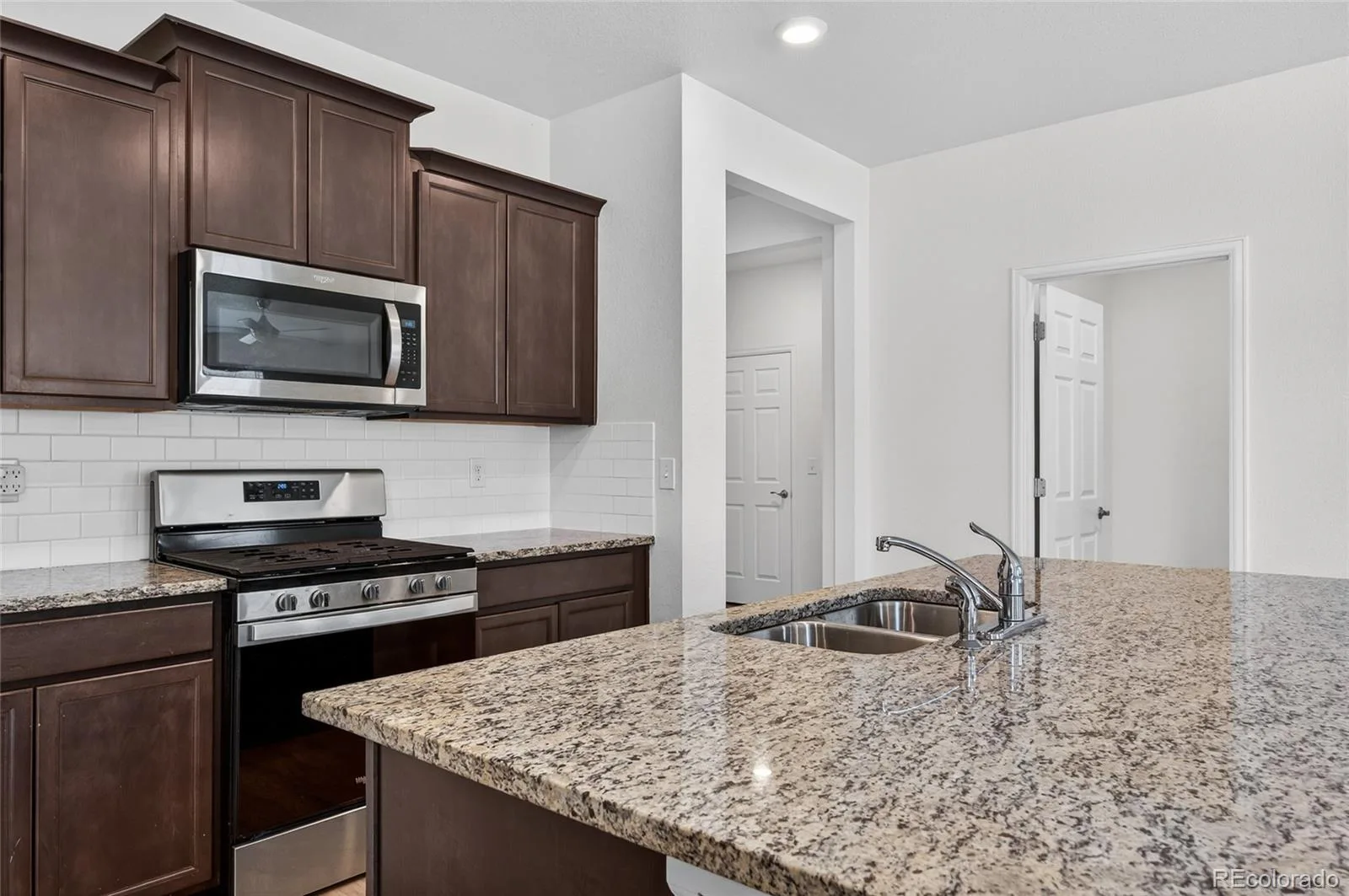 5921 Plains End Court Castle Rock CO 80104 | MLS #REC8446251 06052026031728 1600 9