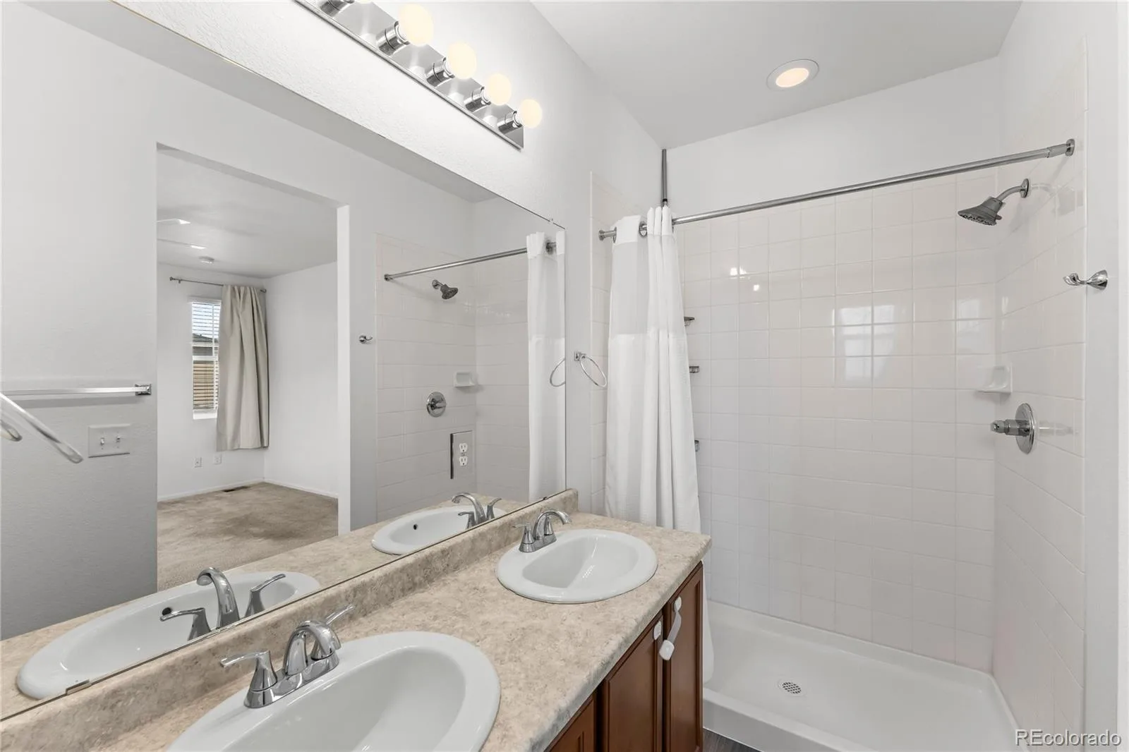 24223 E 41st Avenue Aurora CO 80019 | MLS #REC8446391 08242026175928 1600 26