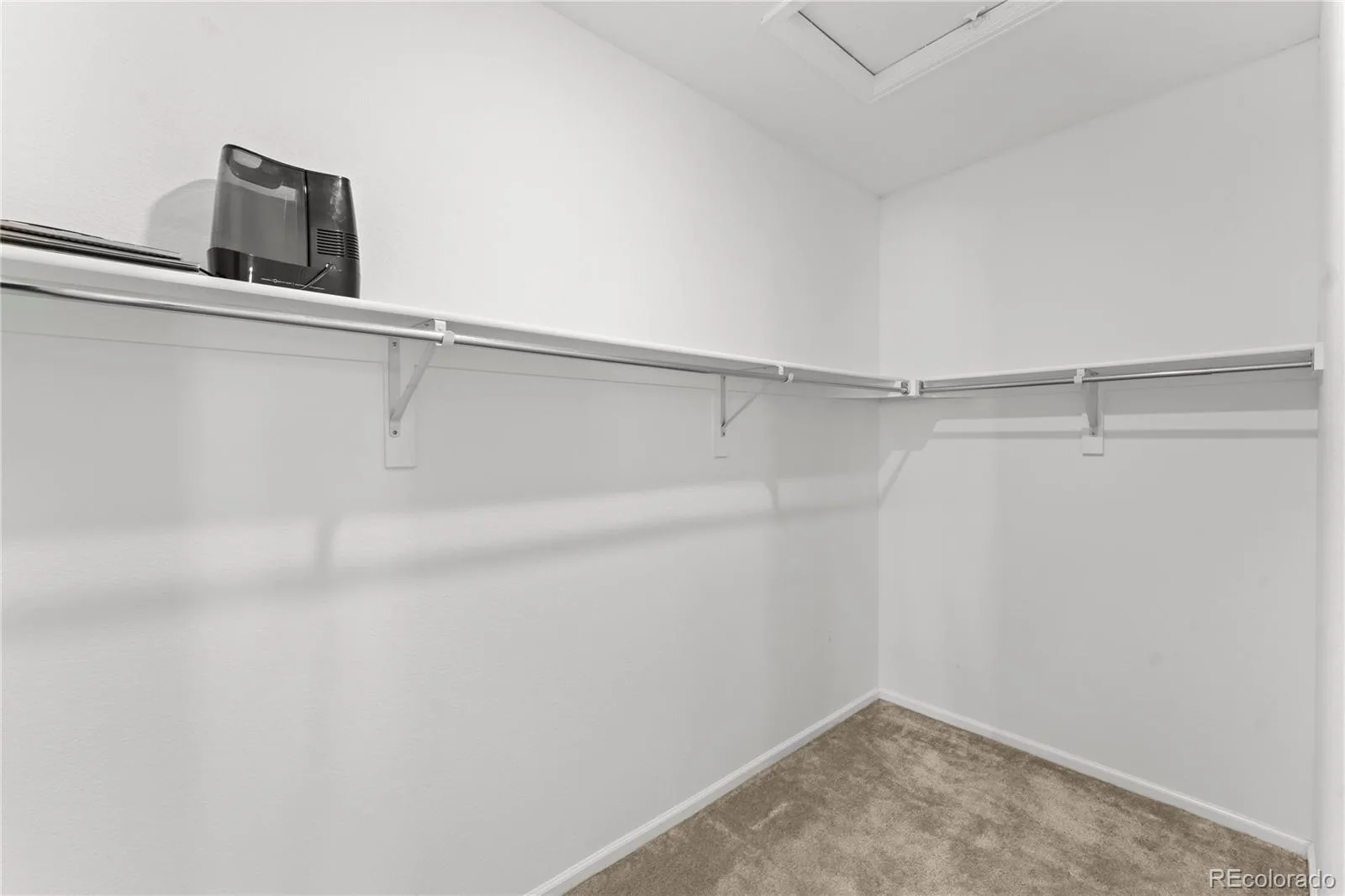 24223 E 41st Avenue Aurora CO 80019 | MLS #REC8446391 08242026175928 1600 27