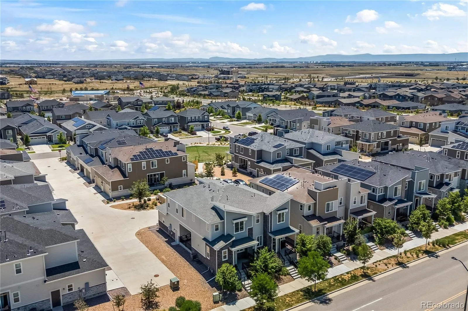 24223 E 41st Avenue Aurora CO 80019 | MLS #REC8446391 08242026175928 1600 31