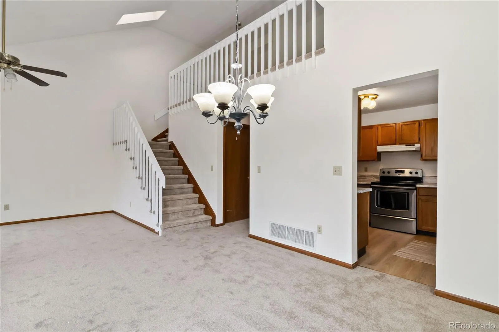 2136 S Scranton Way Aurora CO 80014 MLS #REC8449564 04162026003649 1600 3